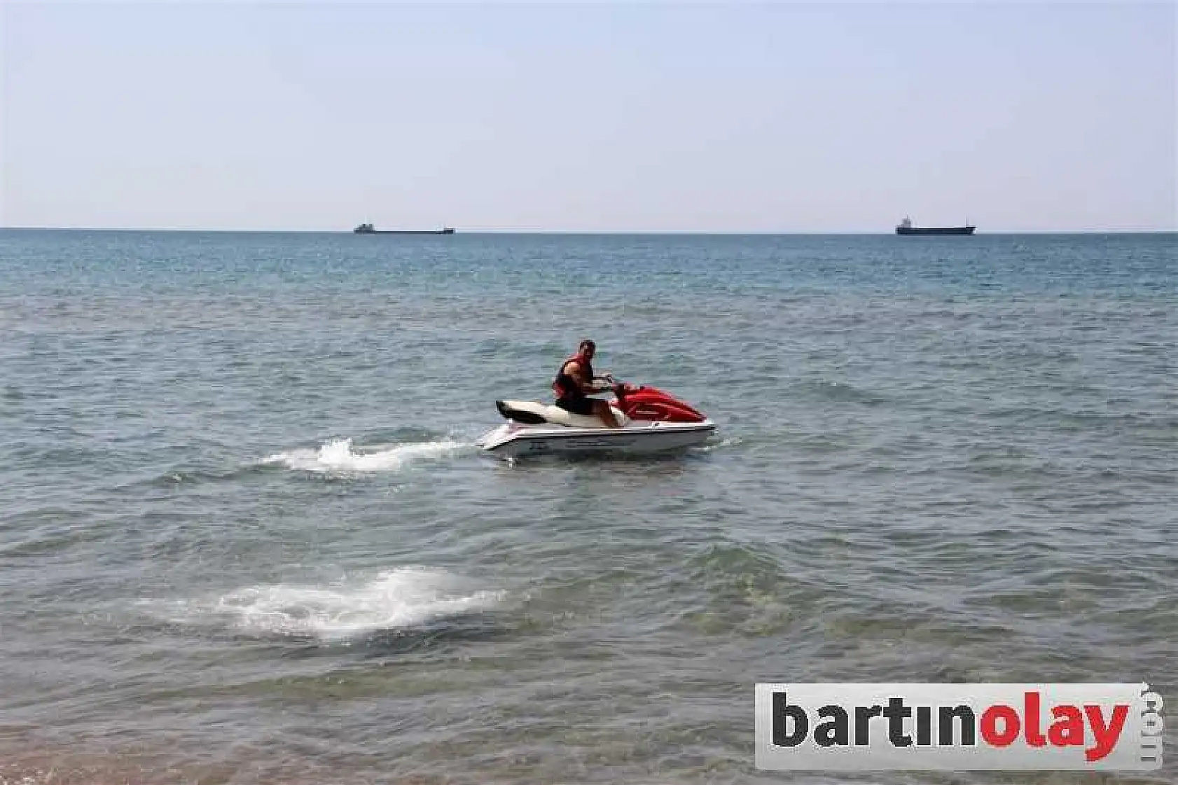 İNKUMU'NDA BOĞULMALARA JET SKİ ÖNLEMİ