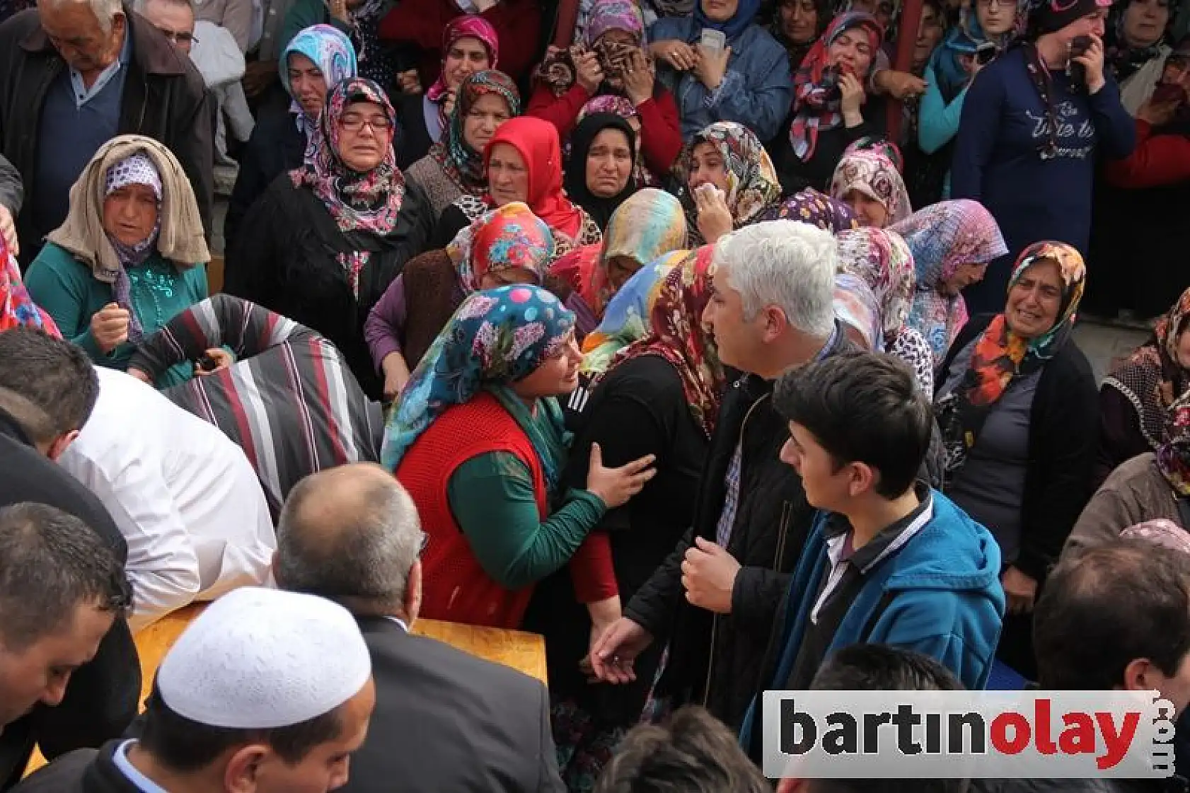Madencinin cenazesinde feryatlar yürekleri dağladı  
