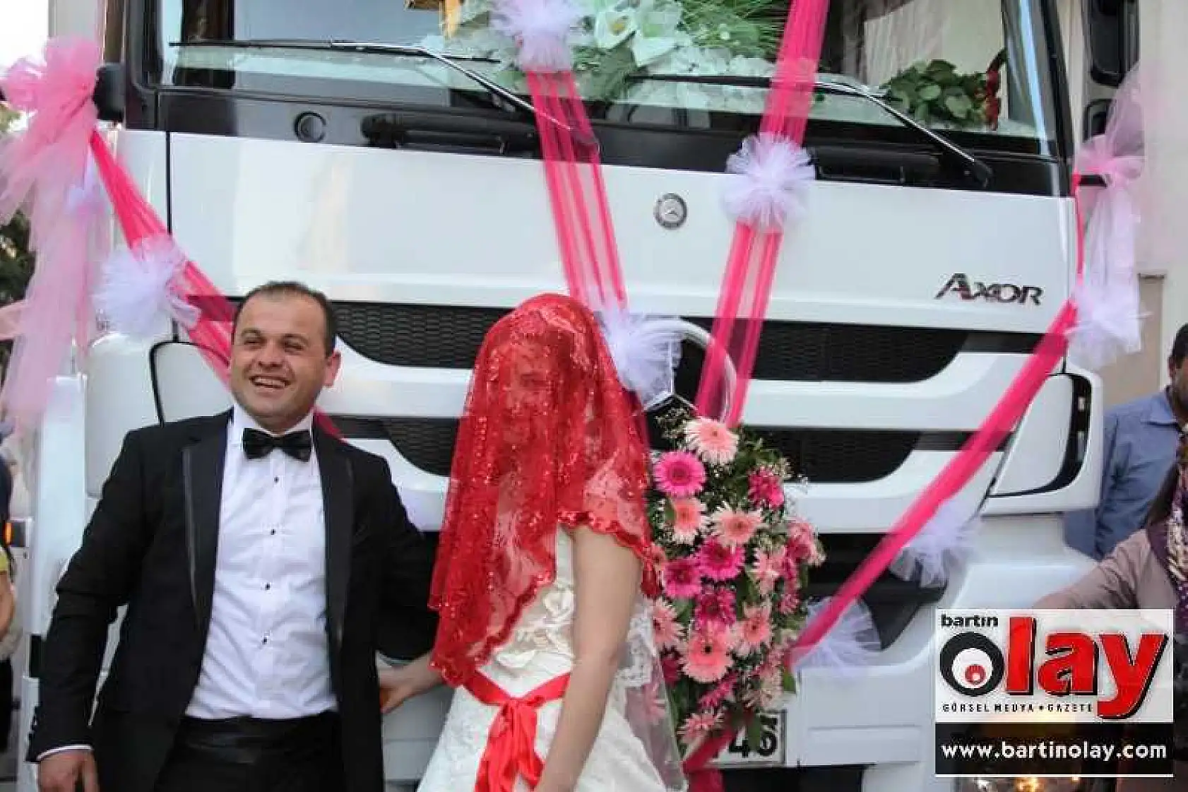  TIRI DÜĞÜN ARABASI YAPTILAR