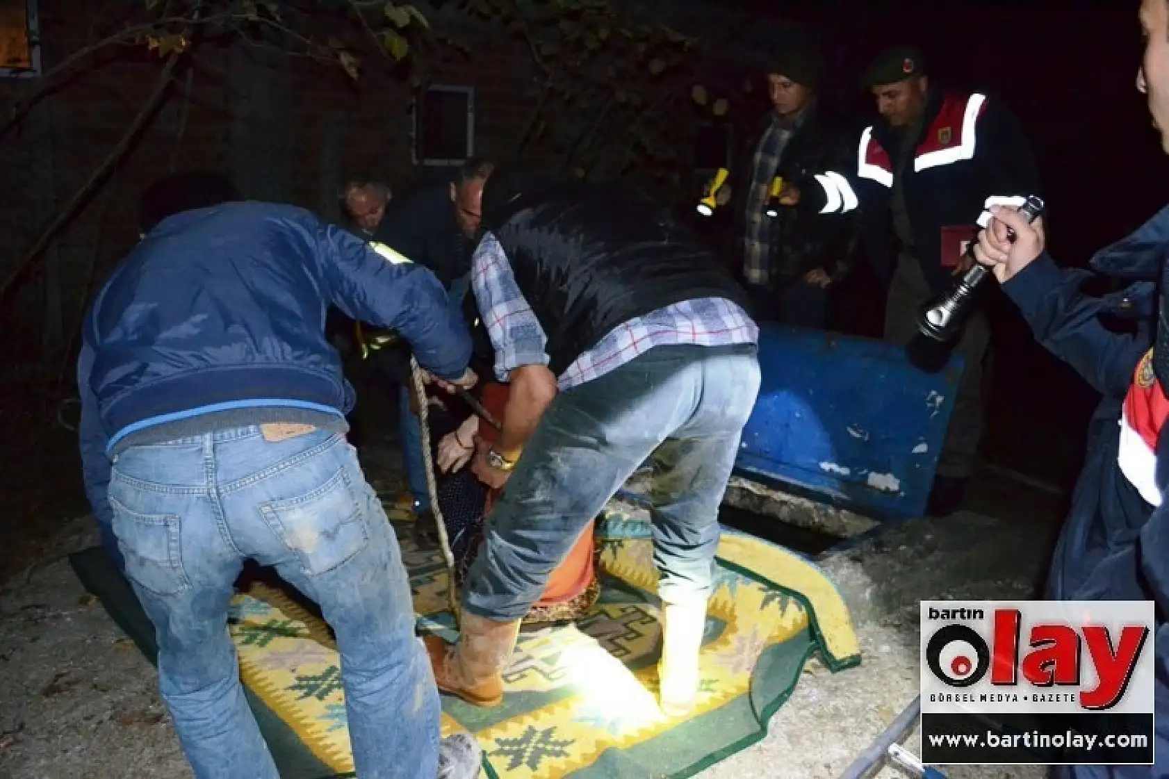 Su Kuyusuna Atlayarak İntihar Etti