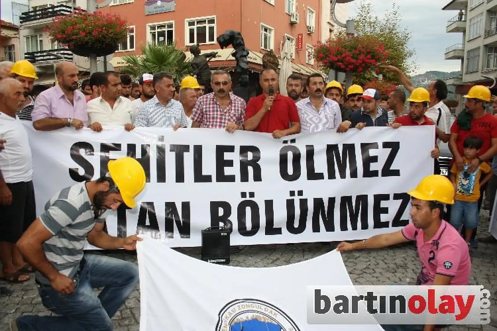 Amasra Şehitler için yürüdü