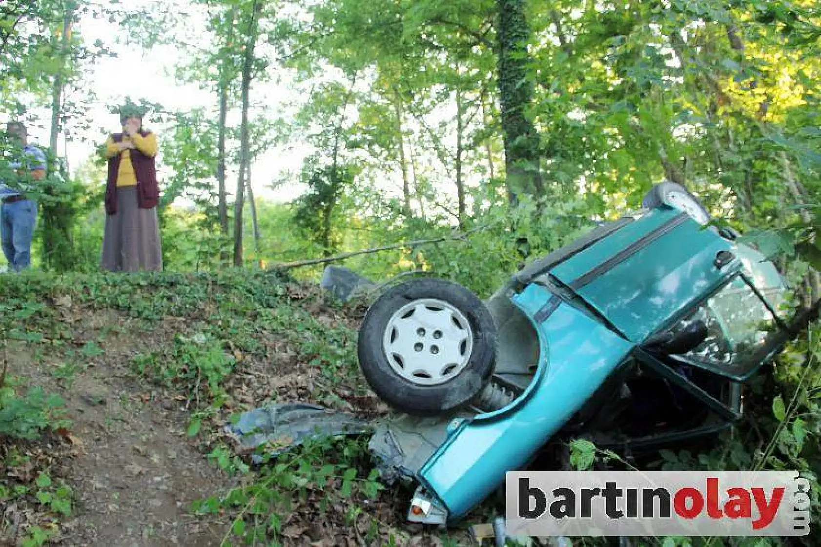 TIR ile otomobil çarpıştı:1 ölü