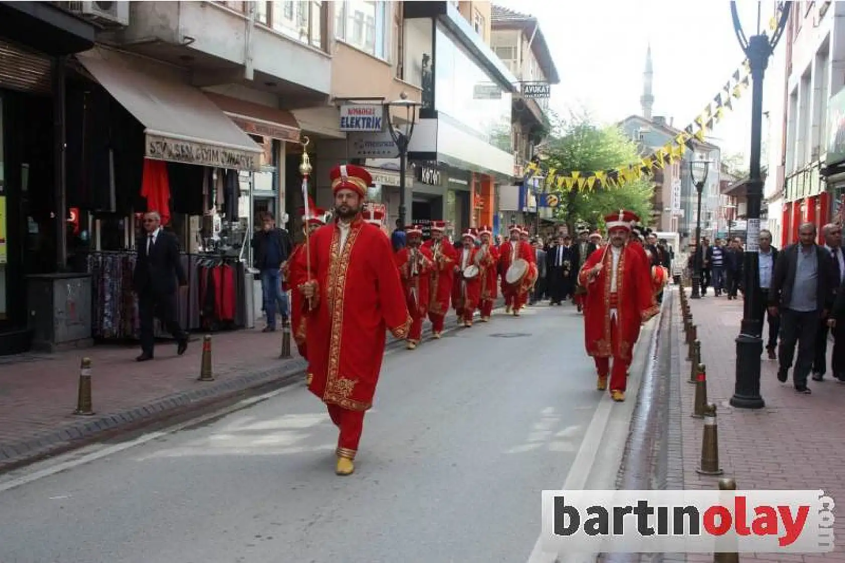 Hayır Çarşısına Görkemli Açılış