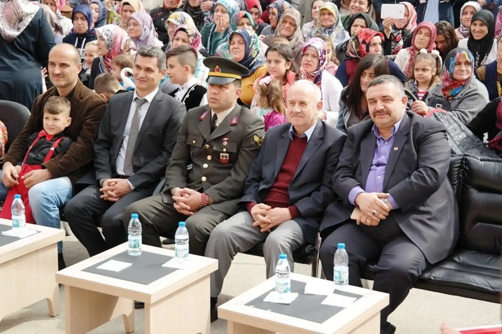 Ahmetler İlkokulunda 23 Nisan coşkusu