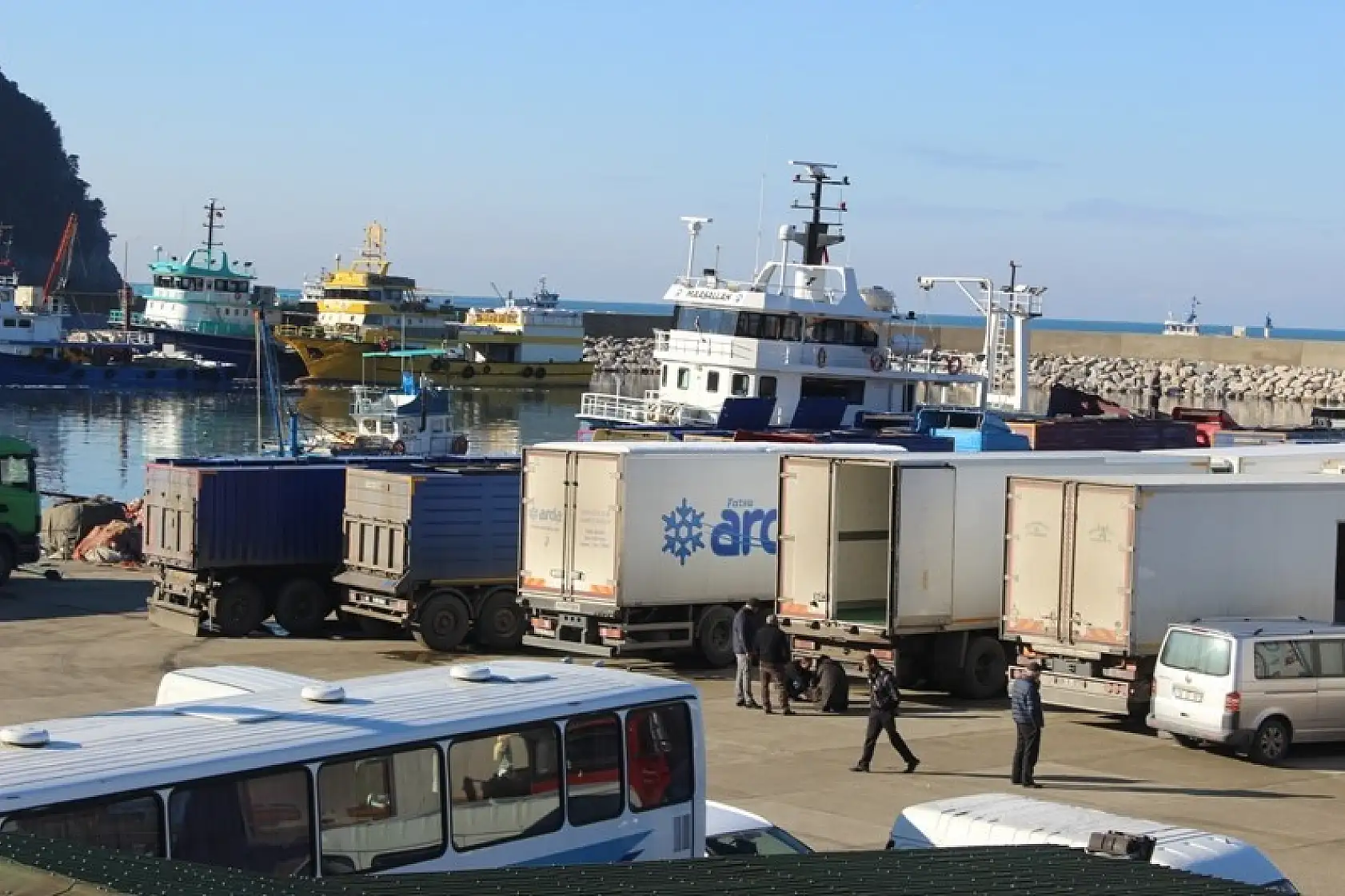 Amasrada tonlarca hamsi yakalandı