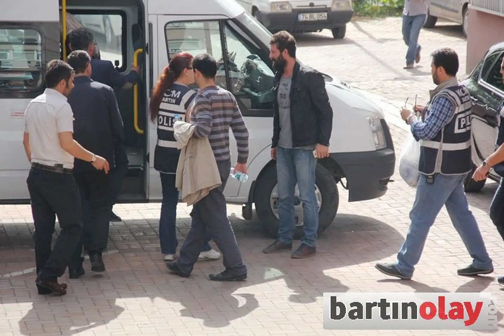 Bartın'da Gözltındaki 26 kişi adliyeye sevk edildi