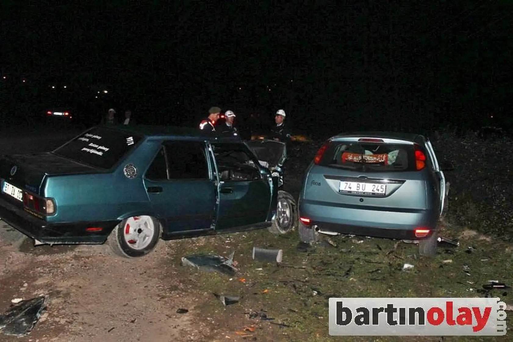 Bartın'da İki Otomobil Çarpıştı: 5 Yaralı