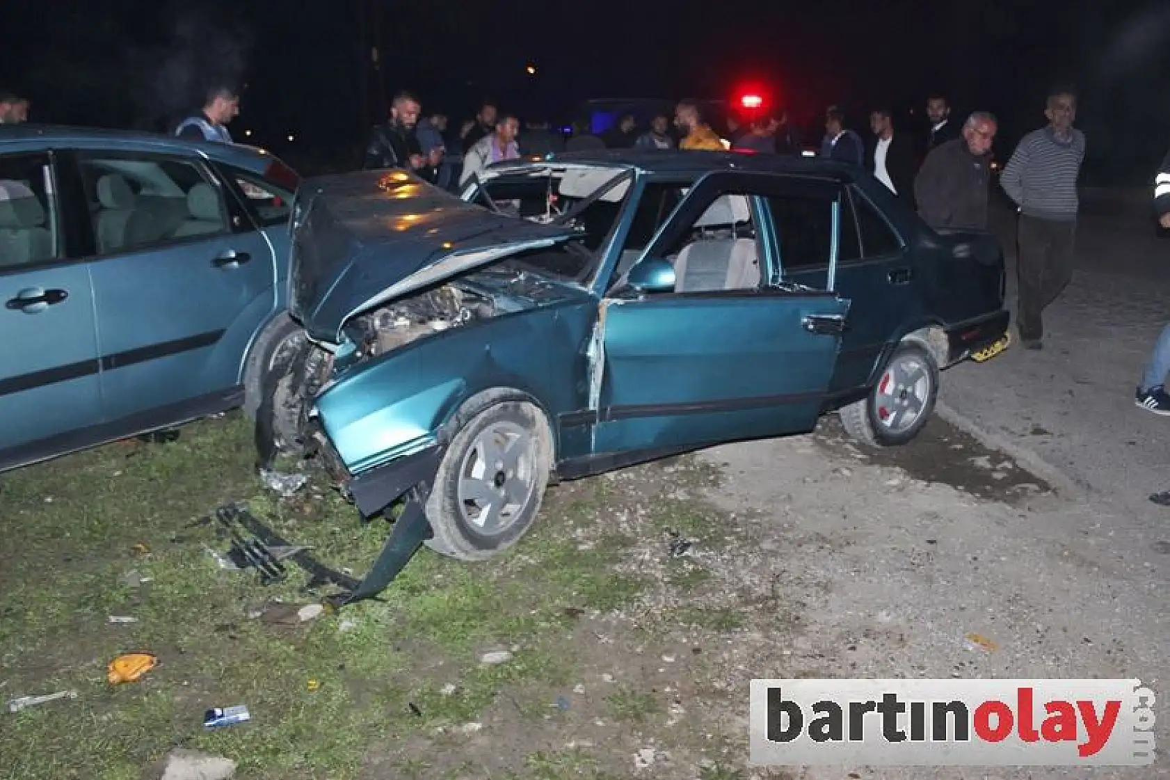 Bartın'da İki Otomobil Çarpıştı: 5 Yaralı