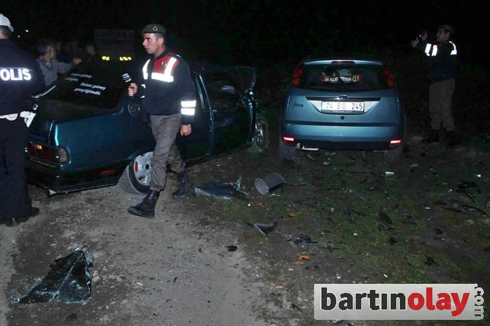 Bartın'da İki Otomobil Çarpıştı: 5 Yaralı