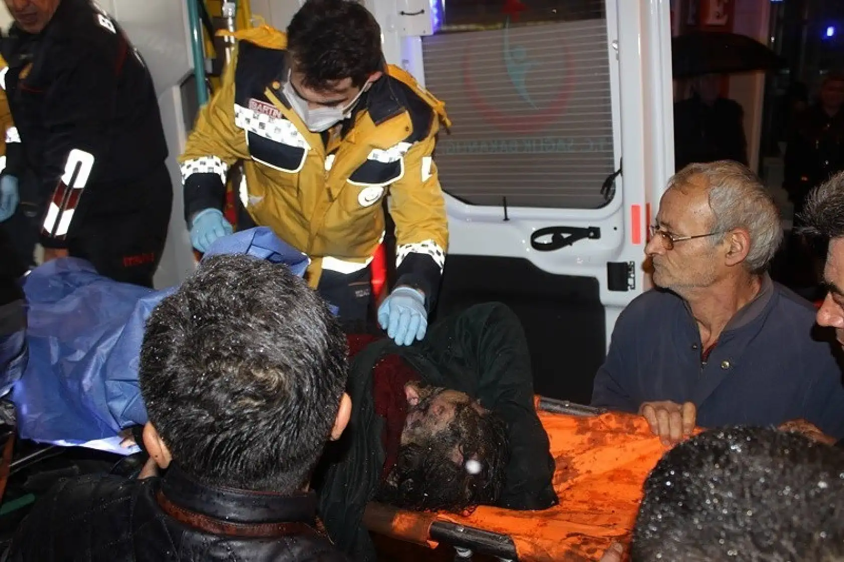 Bartın'da yangın dehşeti, 1 kadın öldü