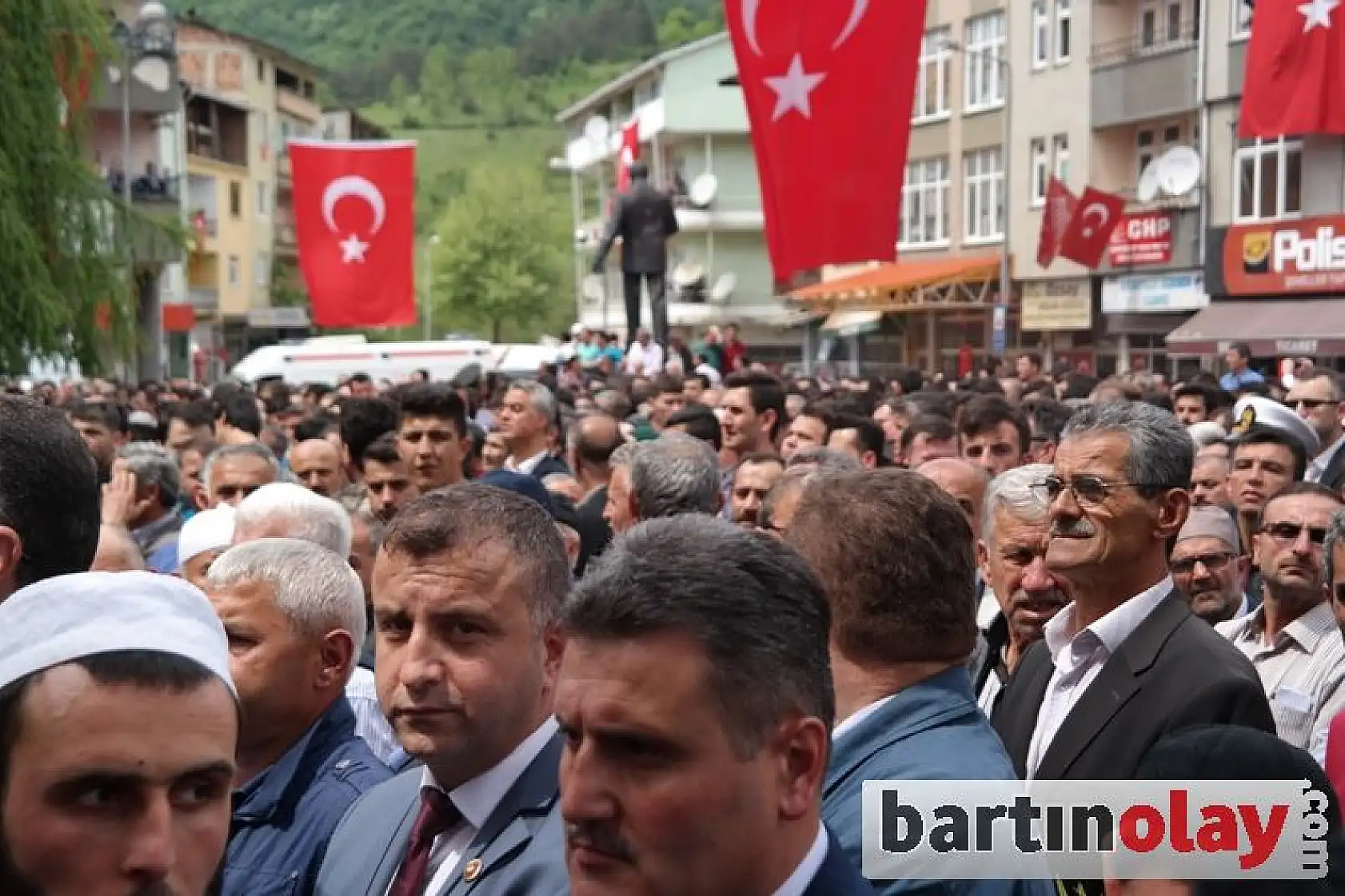 Bartın Şehidini Tekbir Sesleriyle Uğurladı