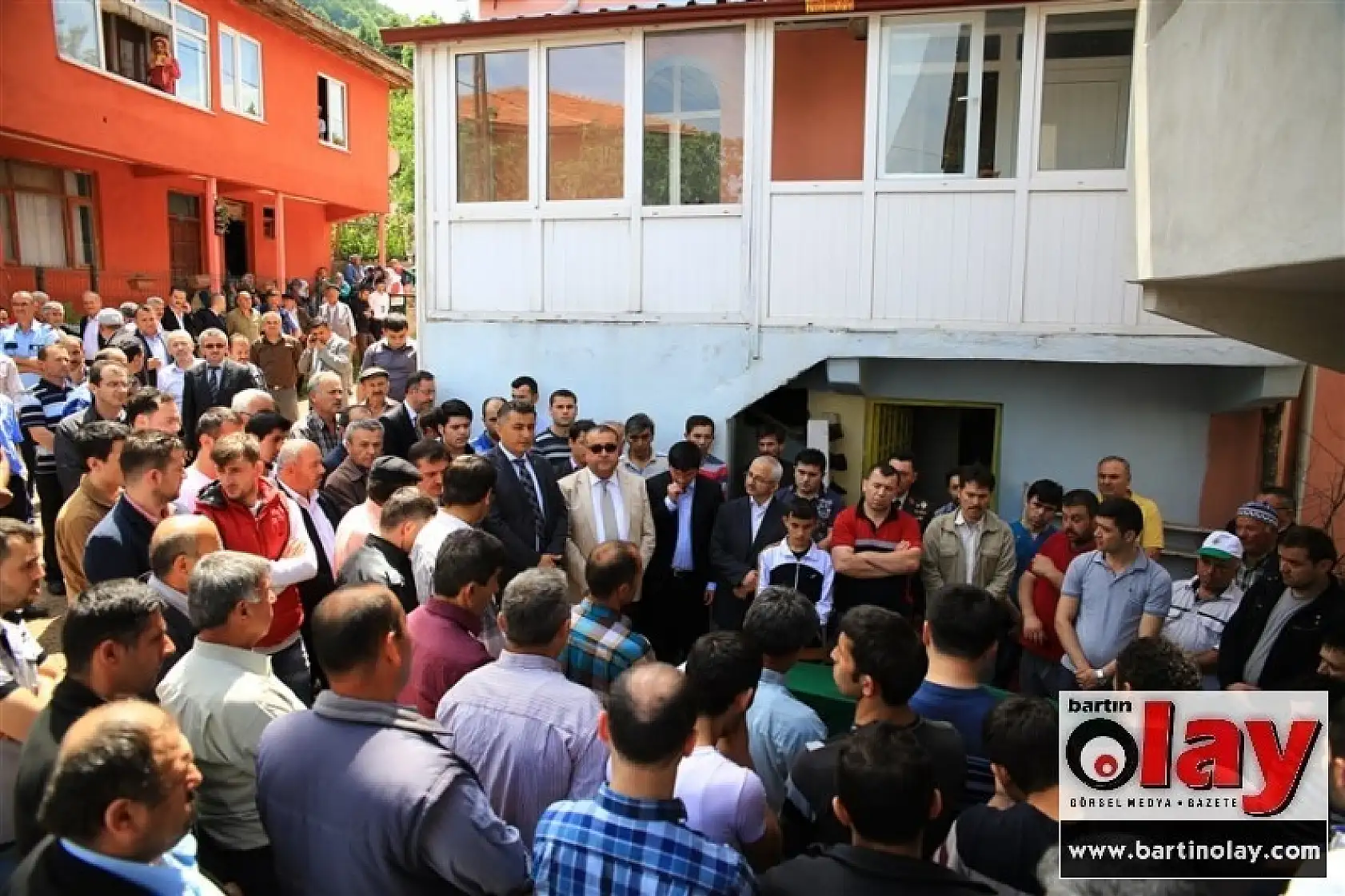 ARITLI MADENCİ GÖZYAŞLARI ARSINDA DEFNEDİLDİ