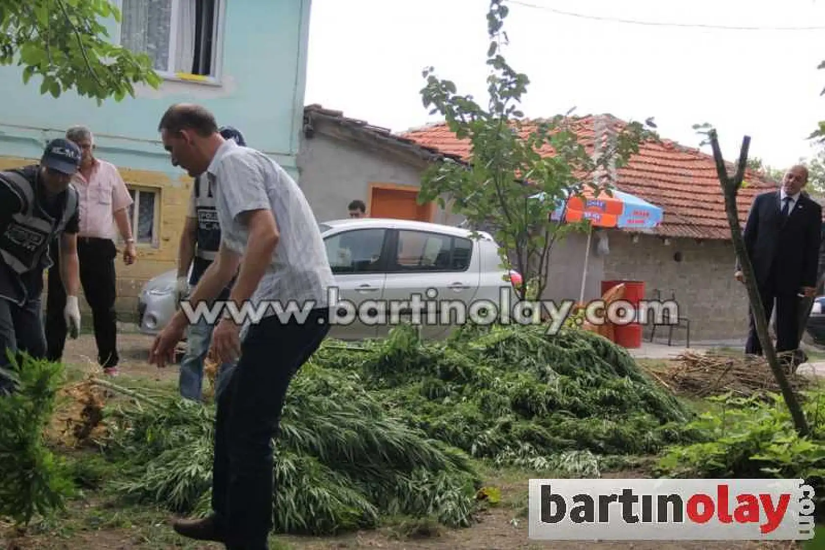 BARTIN KOM'DAN NEFES KESEN OPERASYON