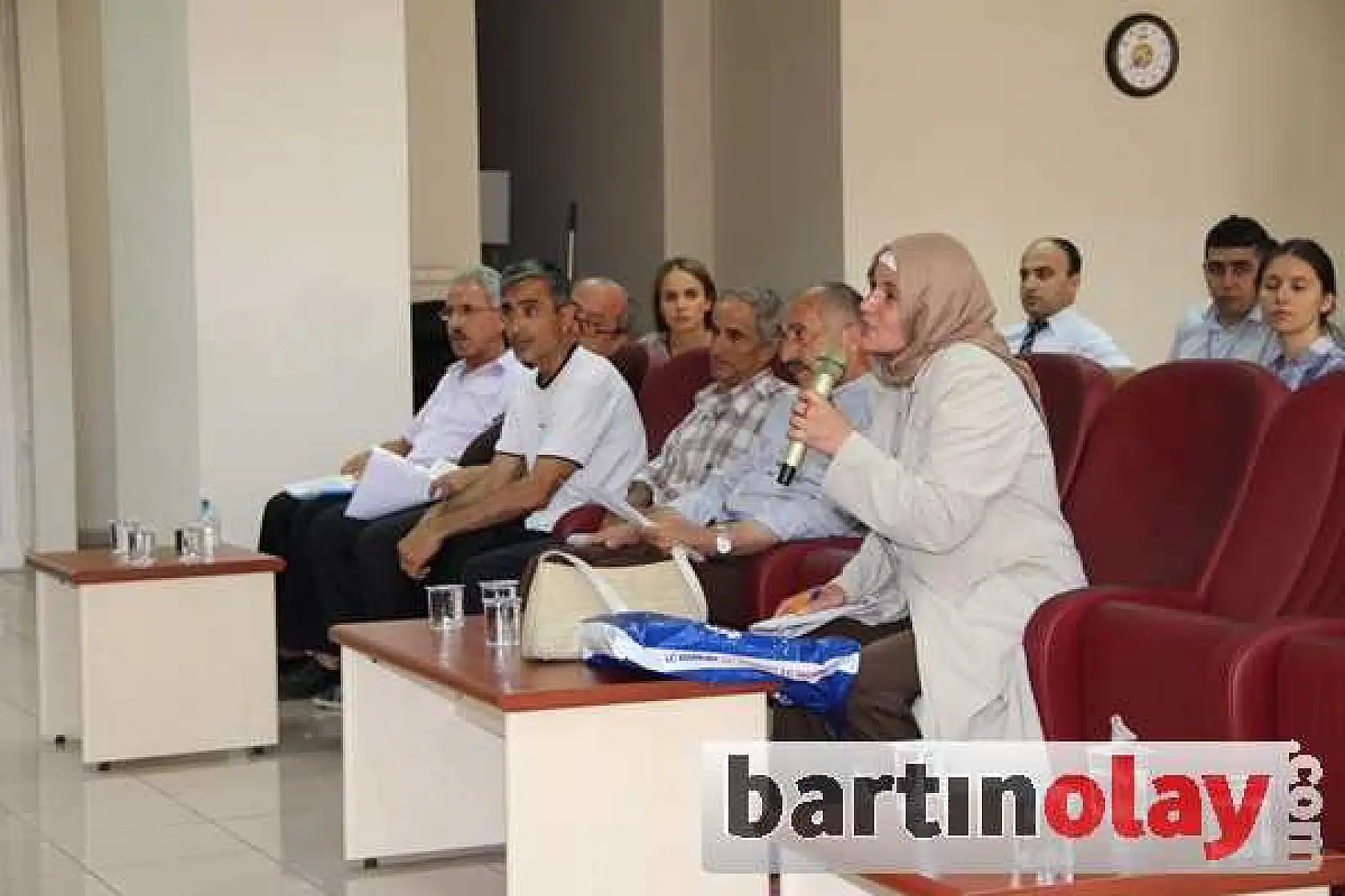 BARTIN VALİSİ HALKIN SORUNLARINI DİNLEDİ