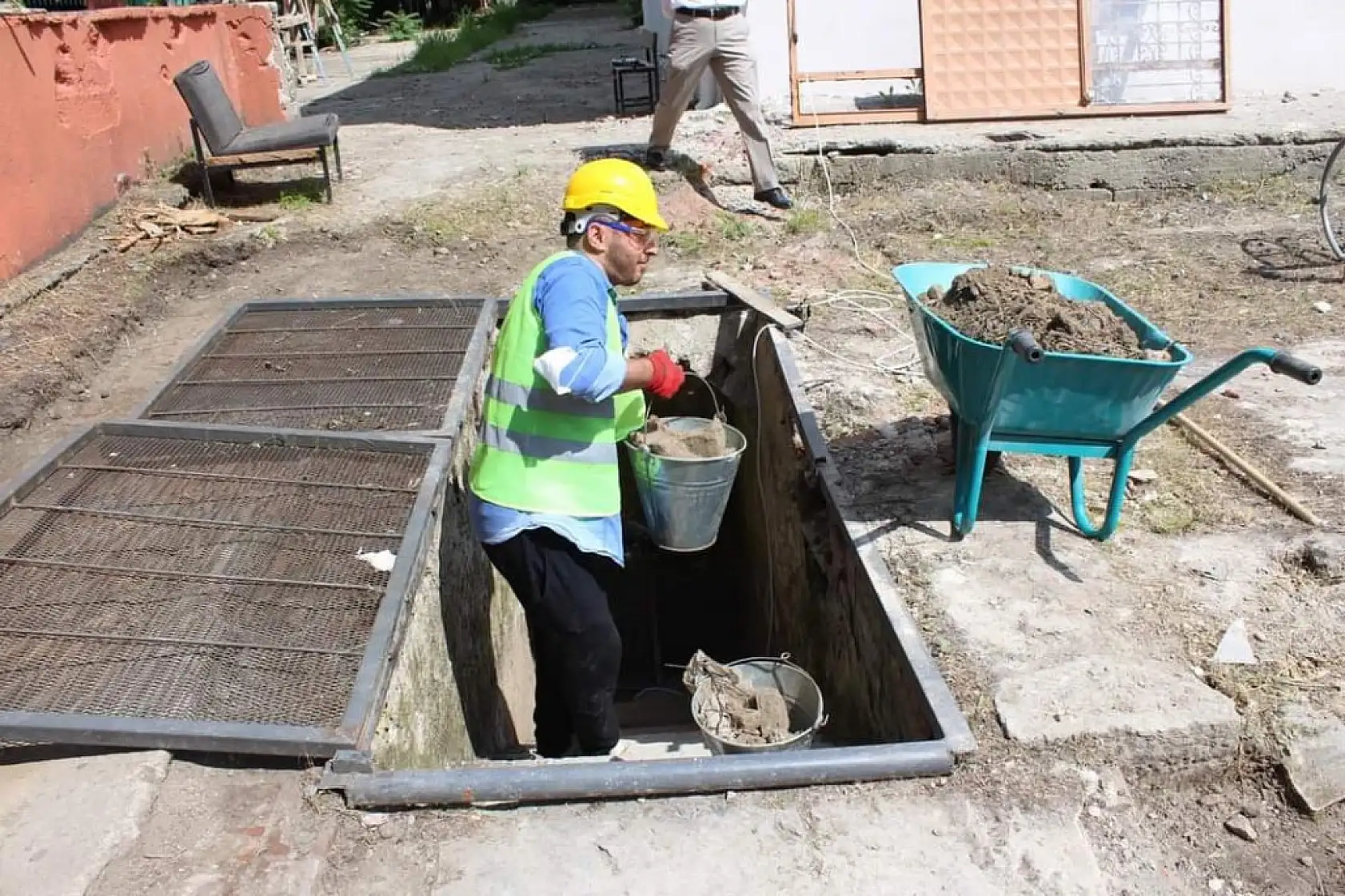 Tarihi mahzende kazı çalışmaları başlatıldı