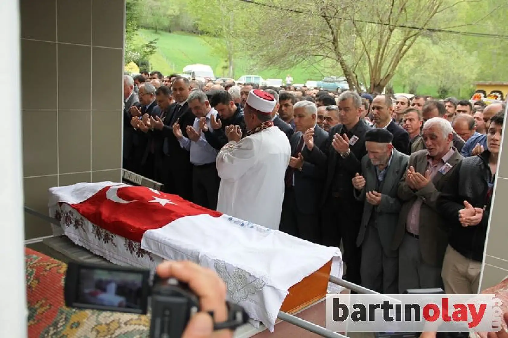 Madencinin cenazesinde feryatlar yürekleri dağladı  