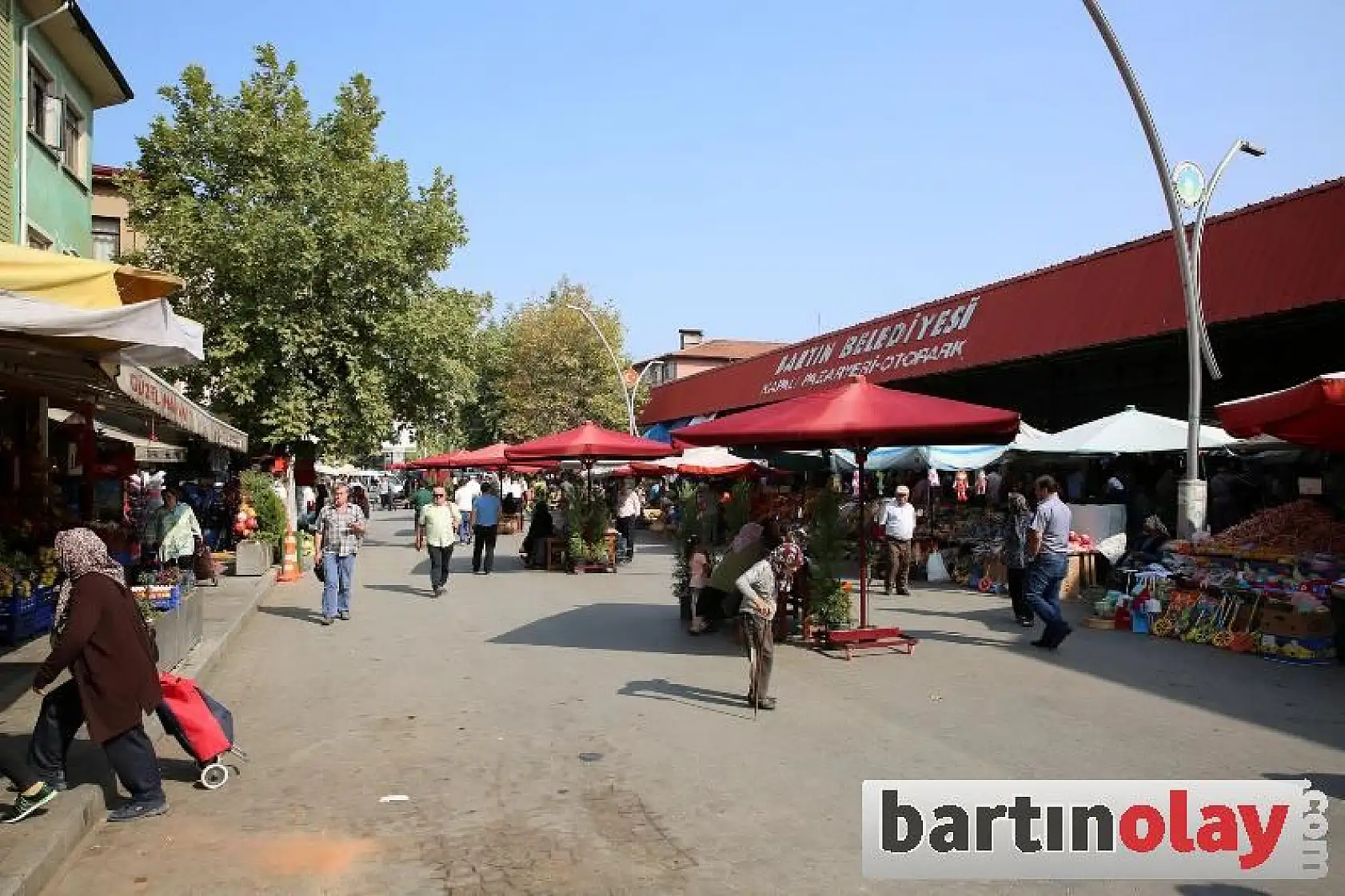 Galla pazarı önü trafiğe kapatıldı, işte nedeni!