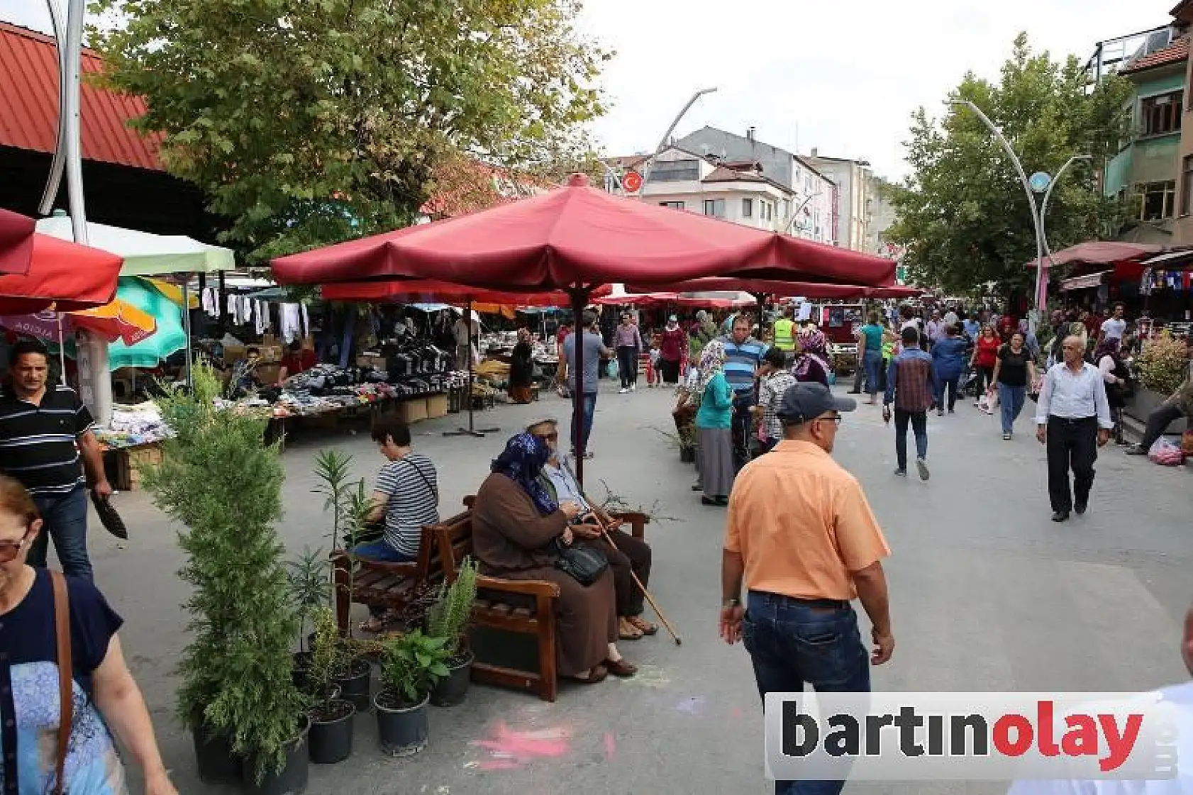 Galla pazarı önü trafiğe kapatıldı, işte nedeni!
