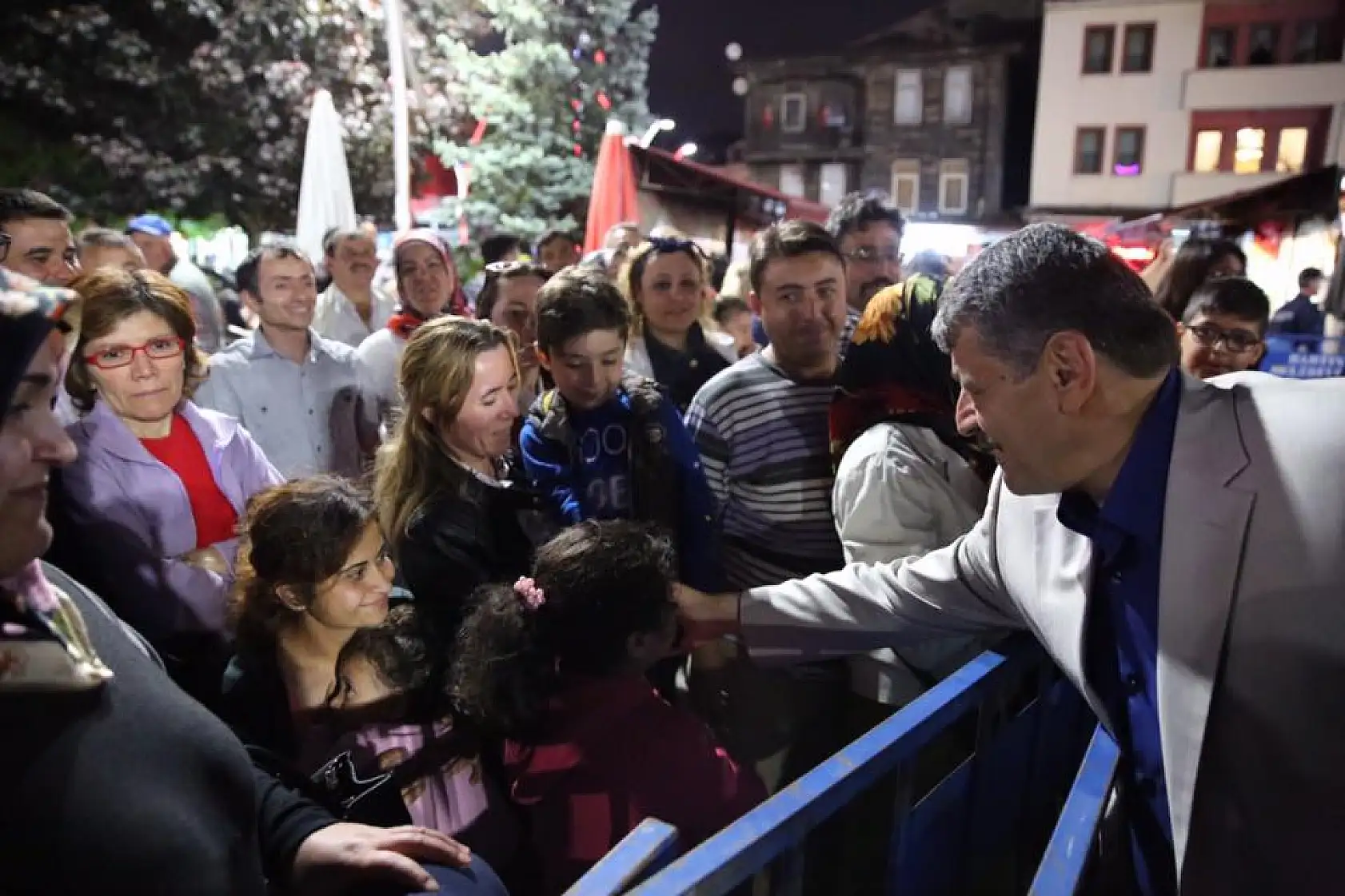 Nadide Sultan coşturdu