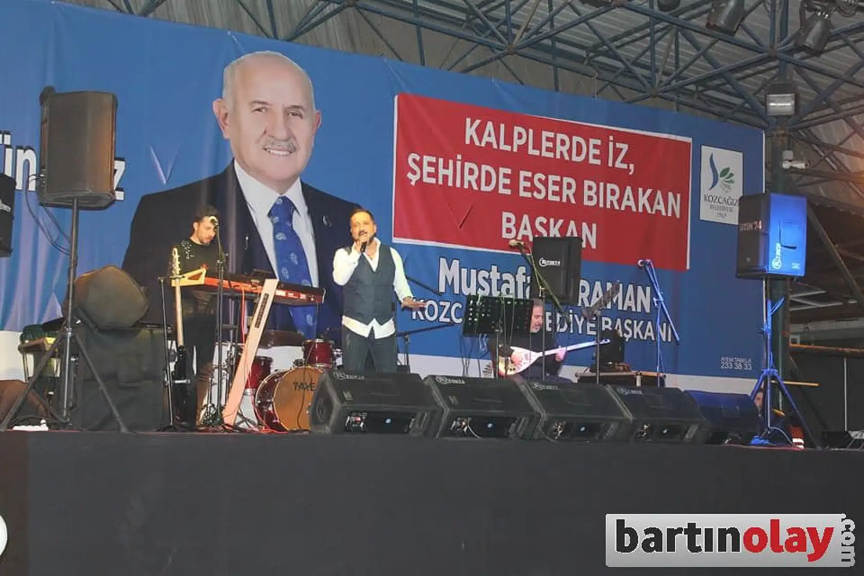 Uğur Işılak Kozcağız'da unutulmaz bir gece yaşattı