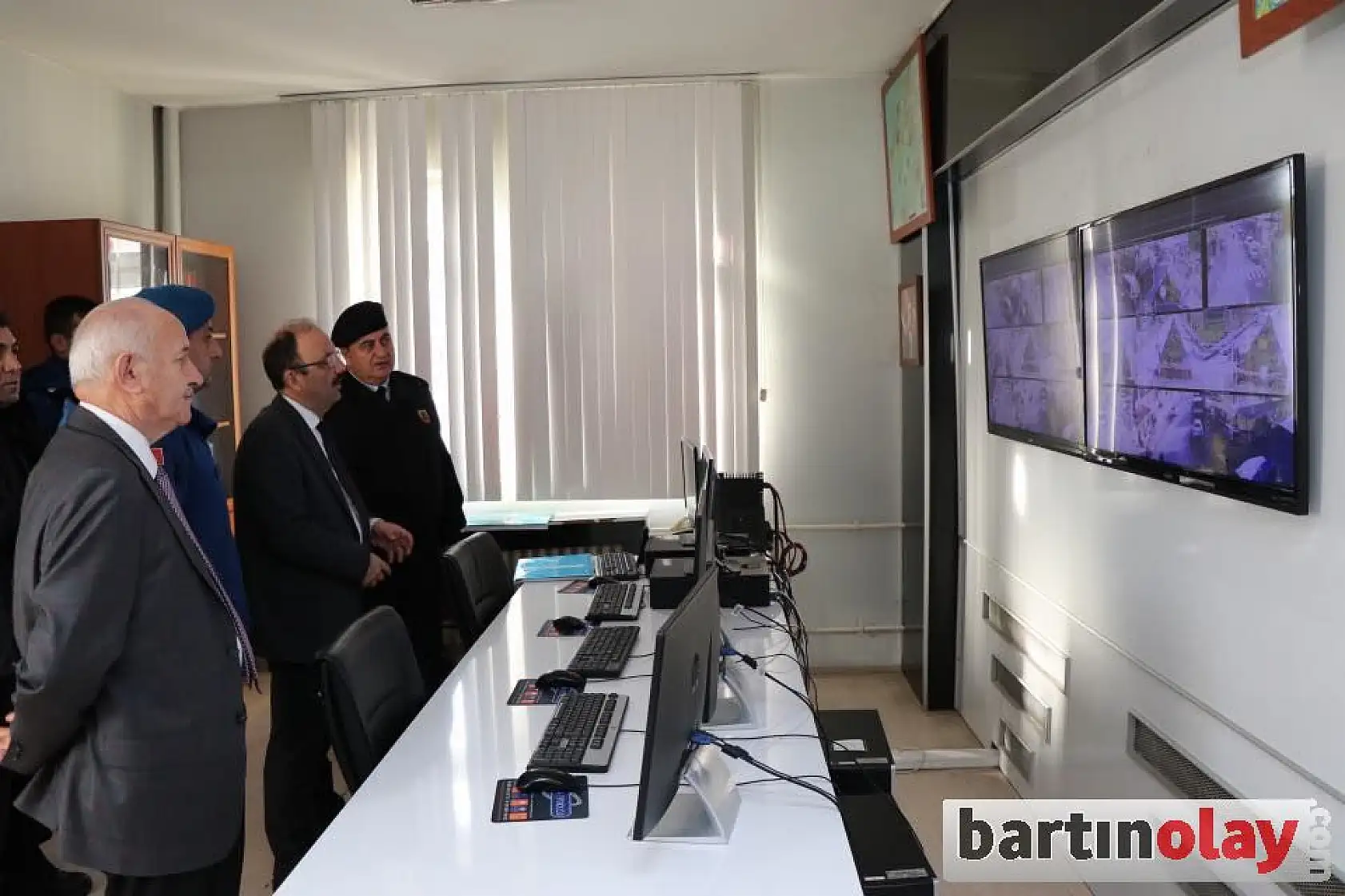 Vali Sinan Güner Kozcağız'ı gezdi