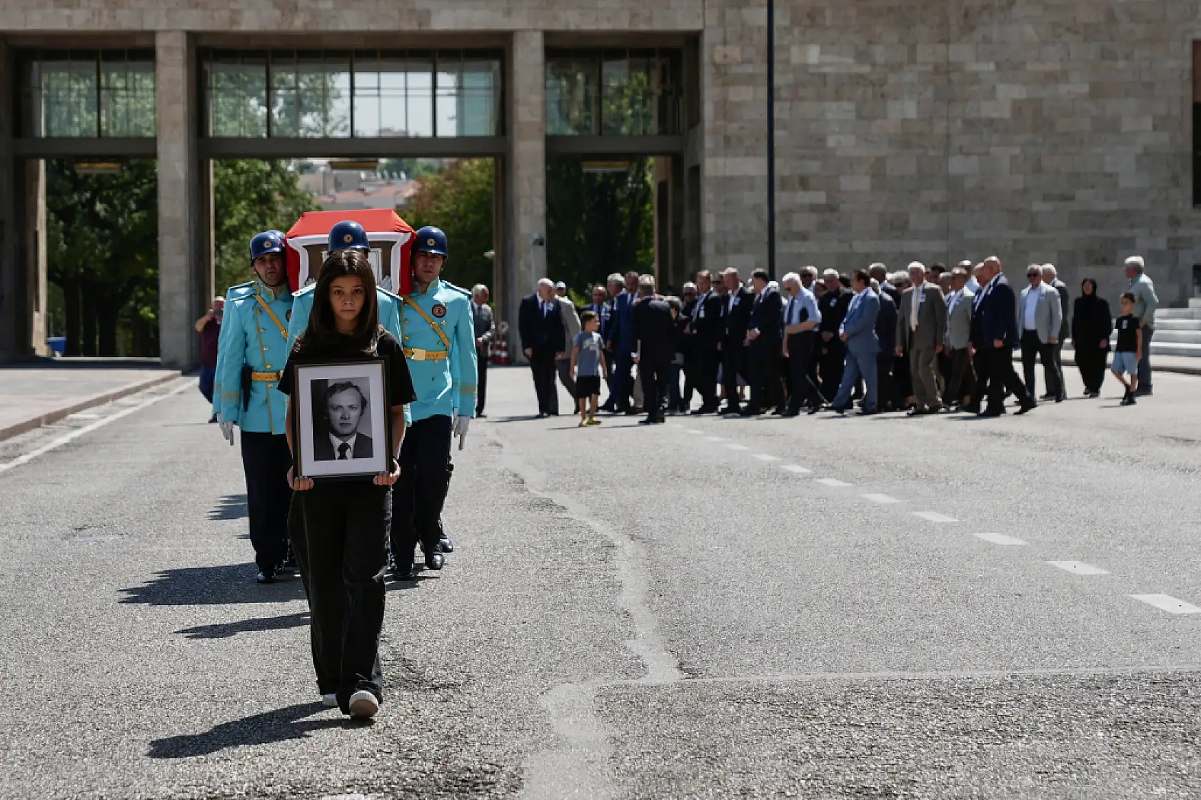 Akyol'a Mecliste son görev!