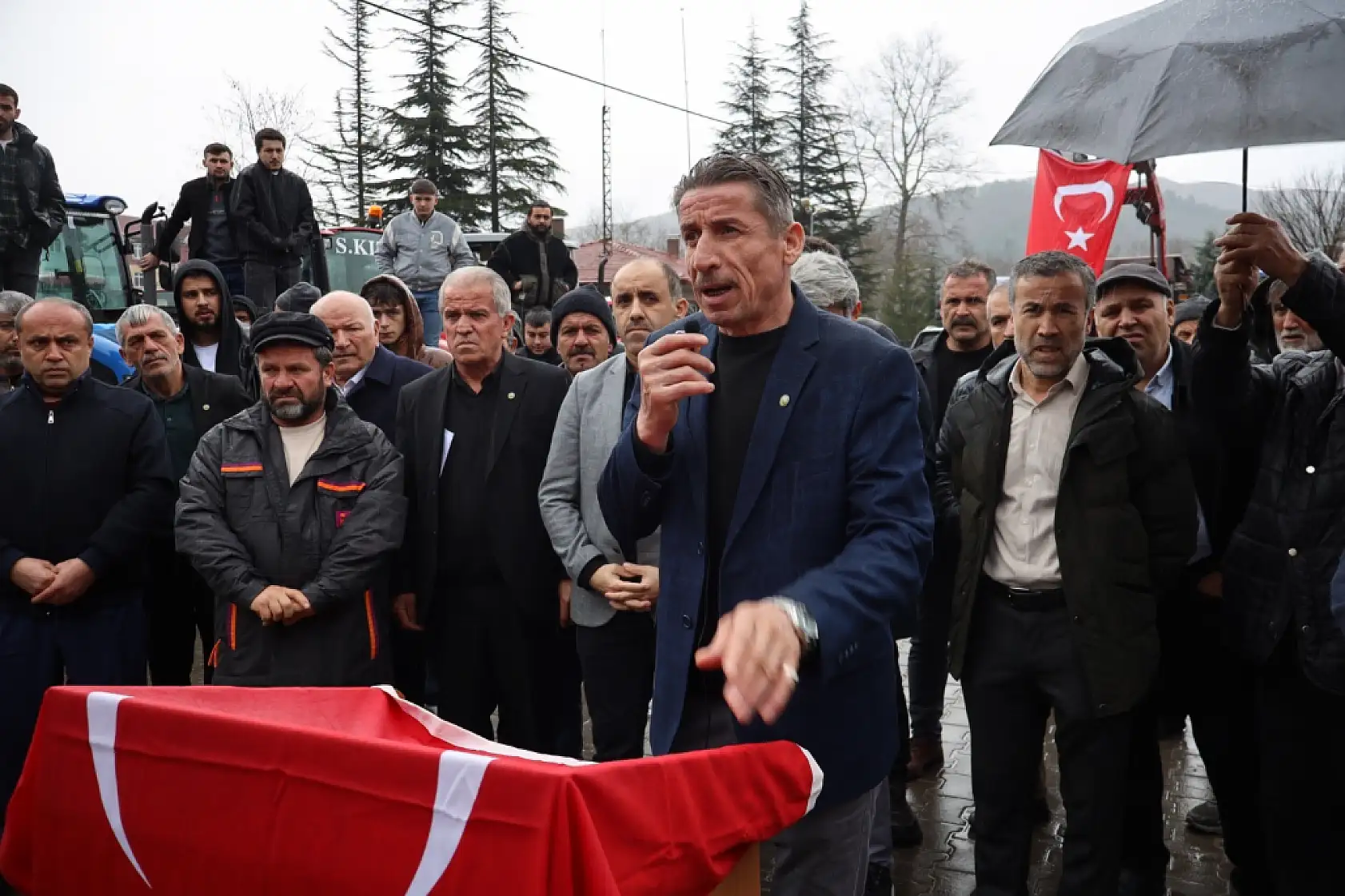 Orman köylüsü emeğinin karşılığını istiyor