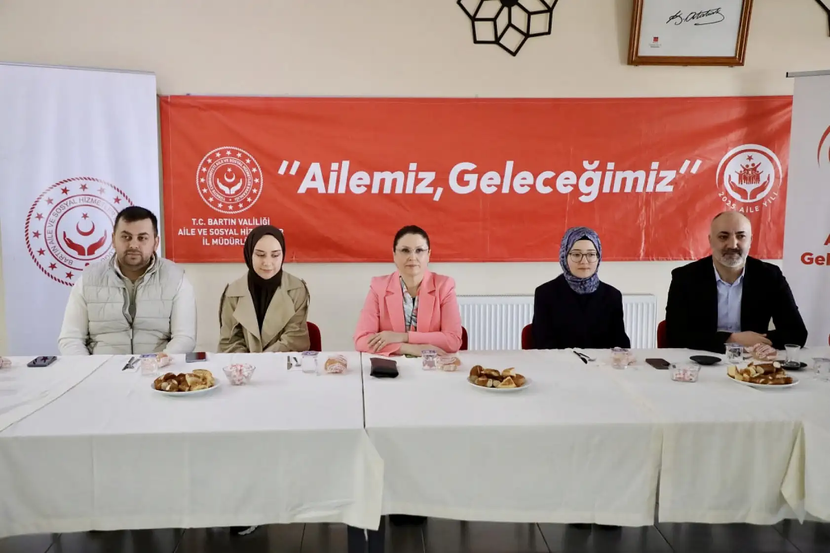 Vali Arslan, genç çiftlerle buluştu