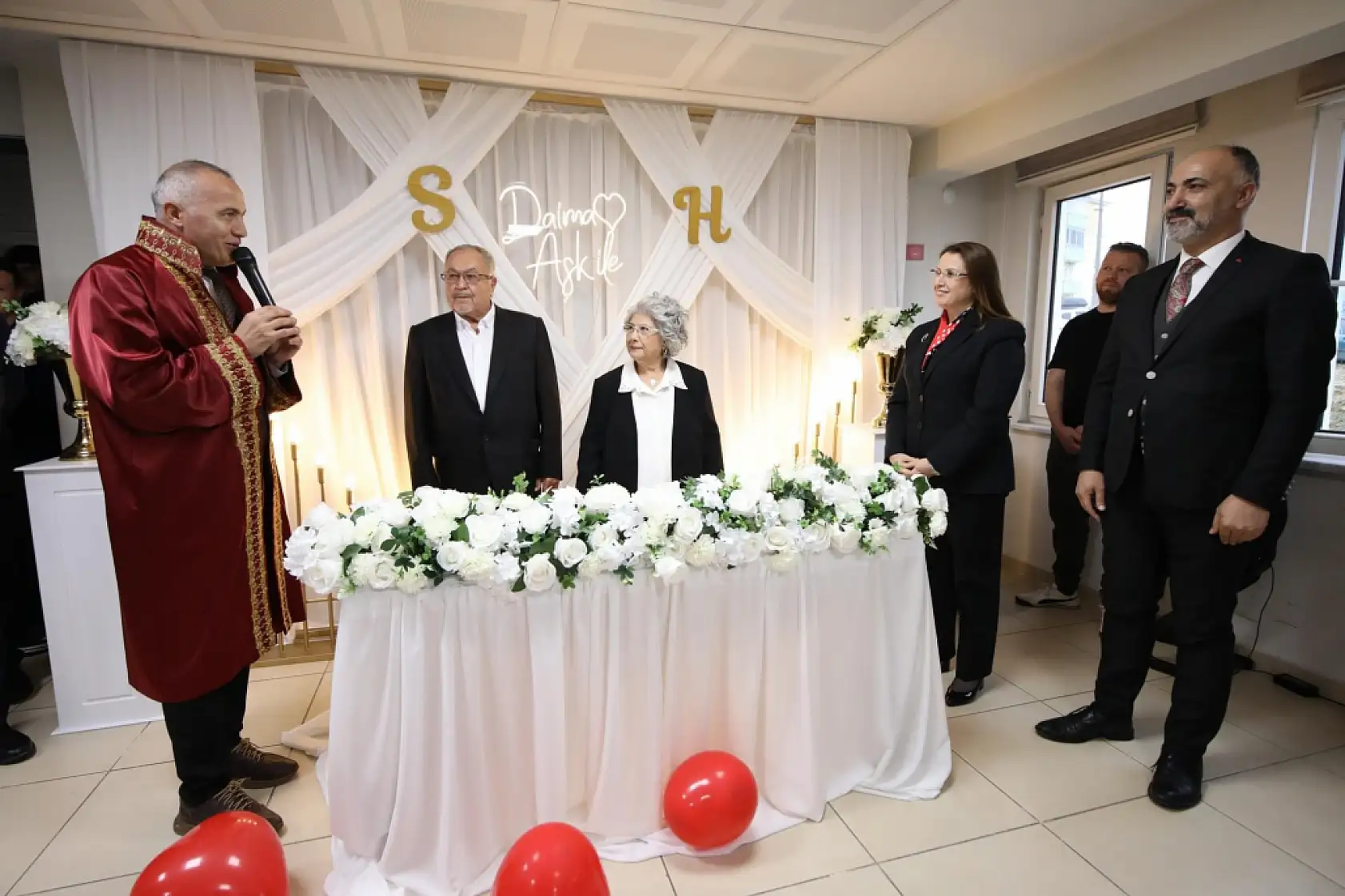 Huzurevinde tanışıp evlendiler