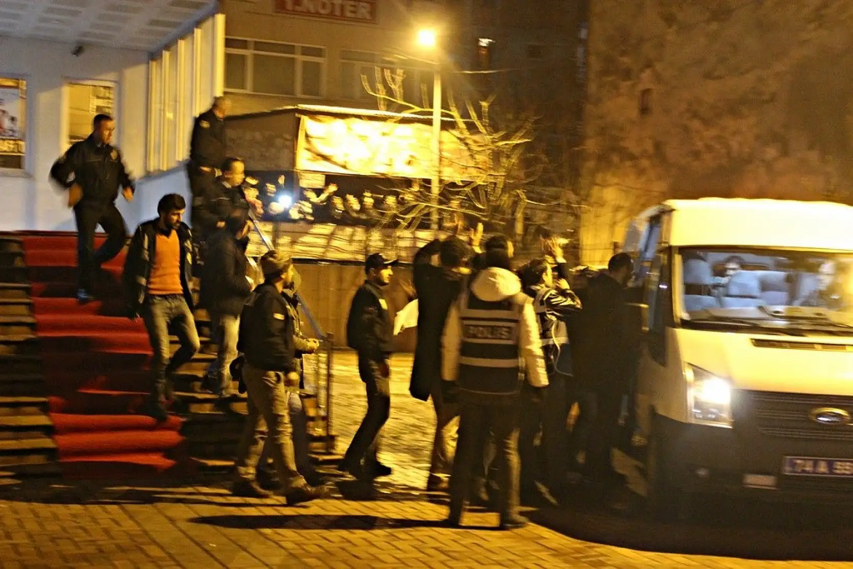 Bartın'da ışık evleri operasyonu, 7 tutuklama