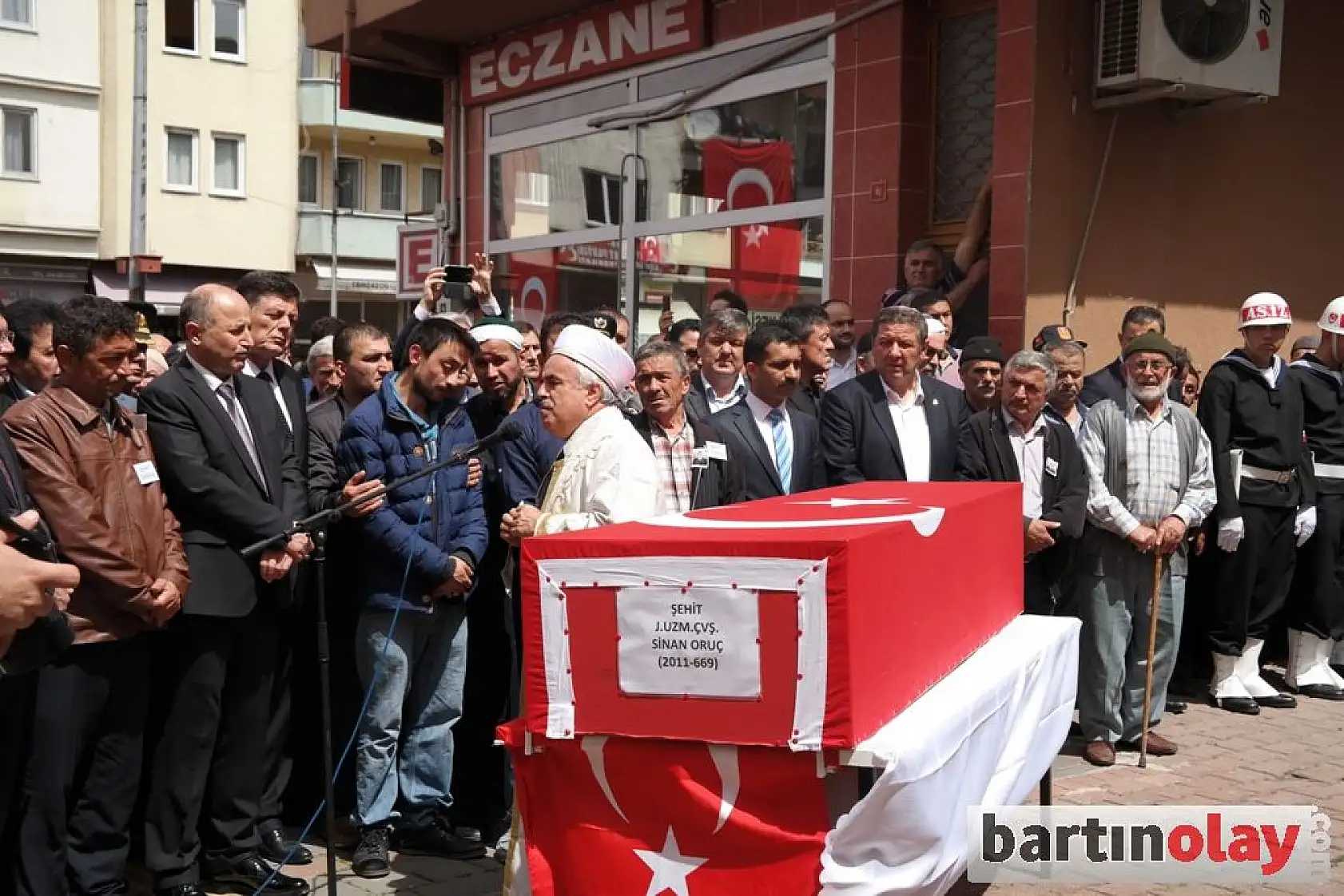 Bartın Şehidini Tekbir Sesleriyle Uğurladı