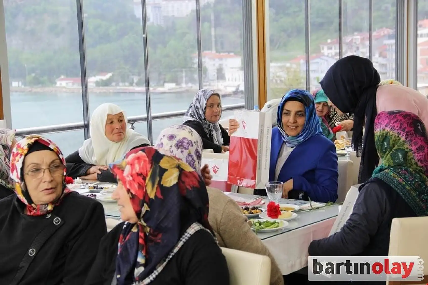 Burcu Dirim, Şehit Anneleri ile buluştu