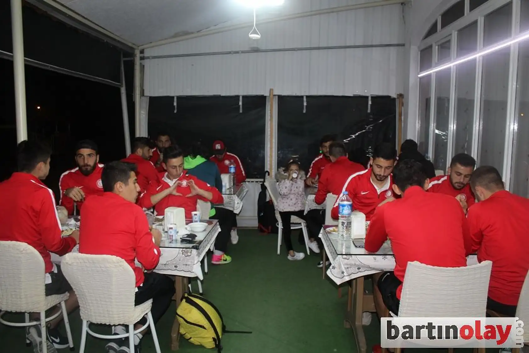 Köfteci Kazım'dan Bartınspor'a moral yemeği