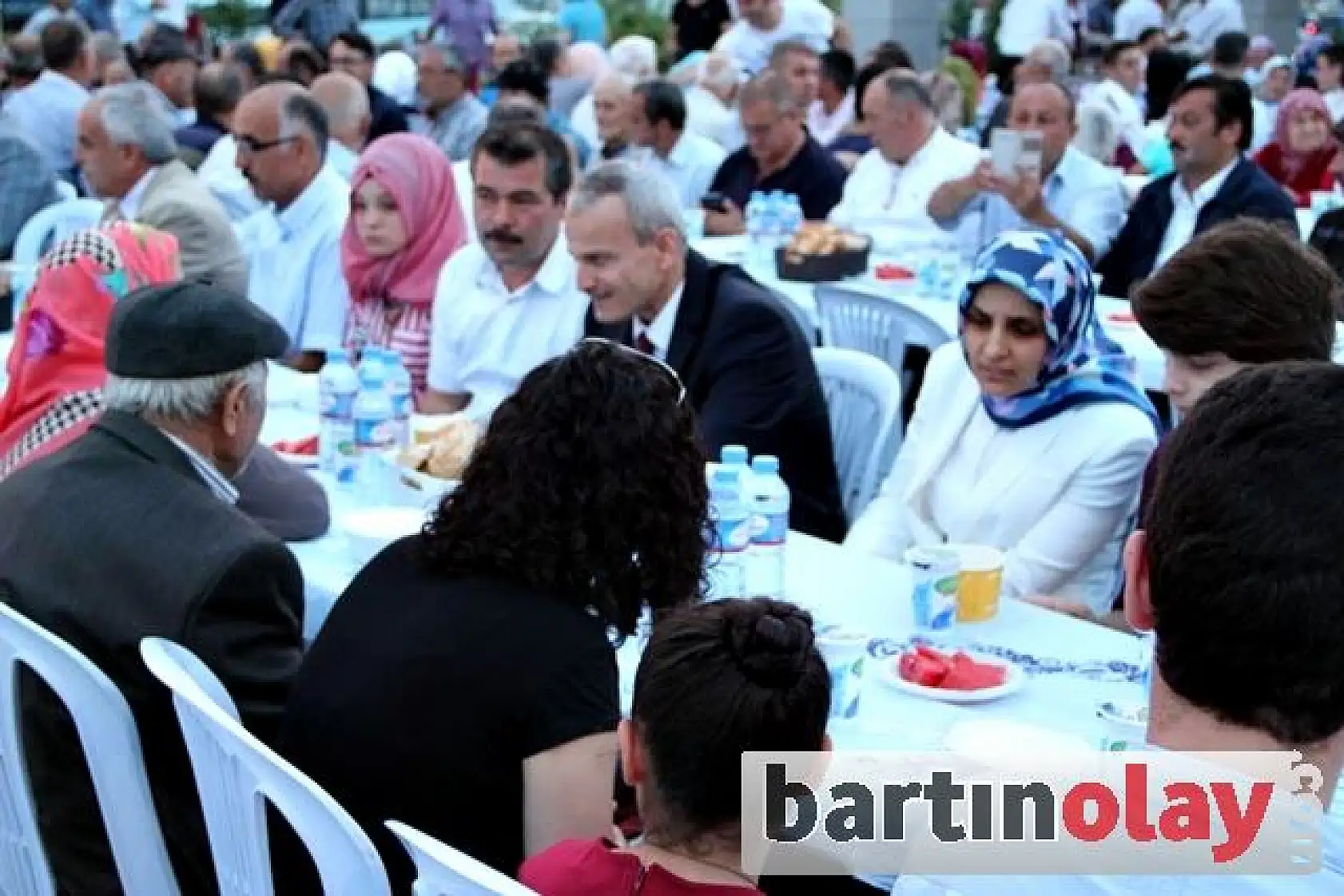 Valilik Bahçesinde İlk İftar 