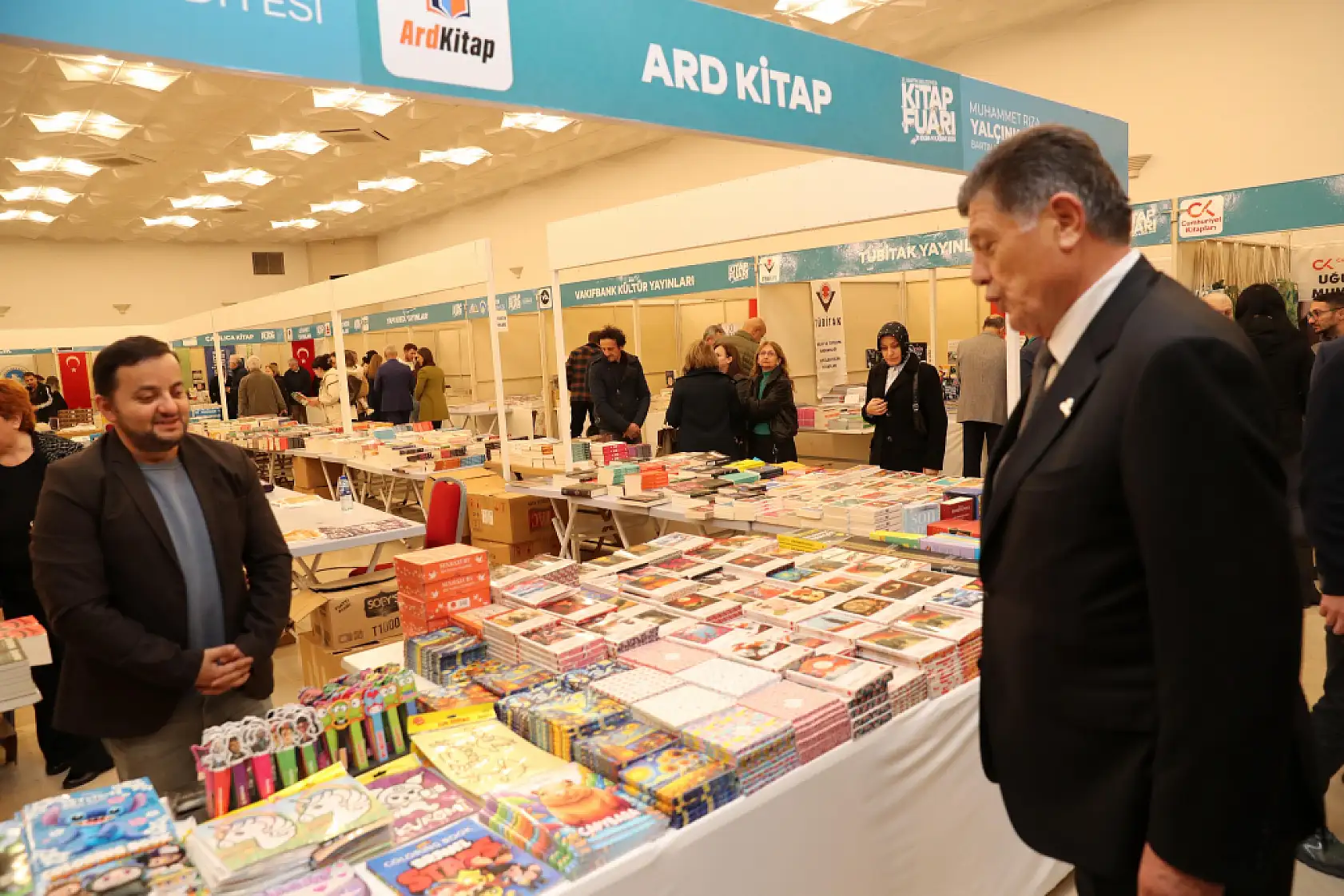 Kitap Fuarı kapılarını açtı