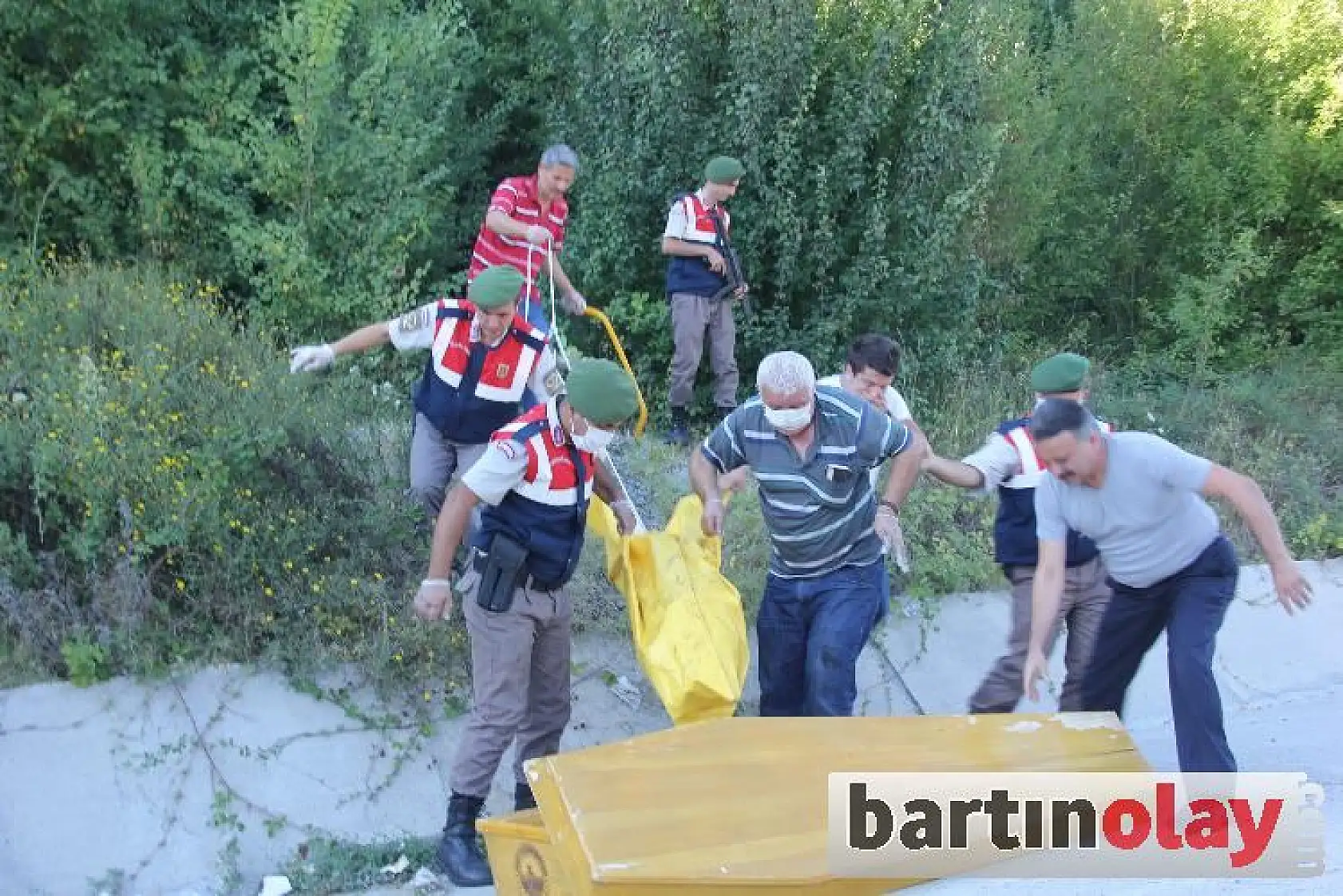 Ormanlık alanda ceset bulundu