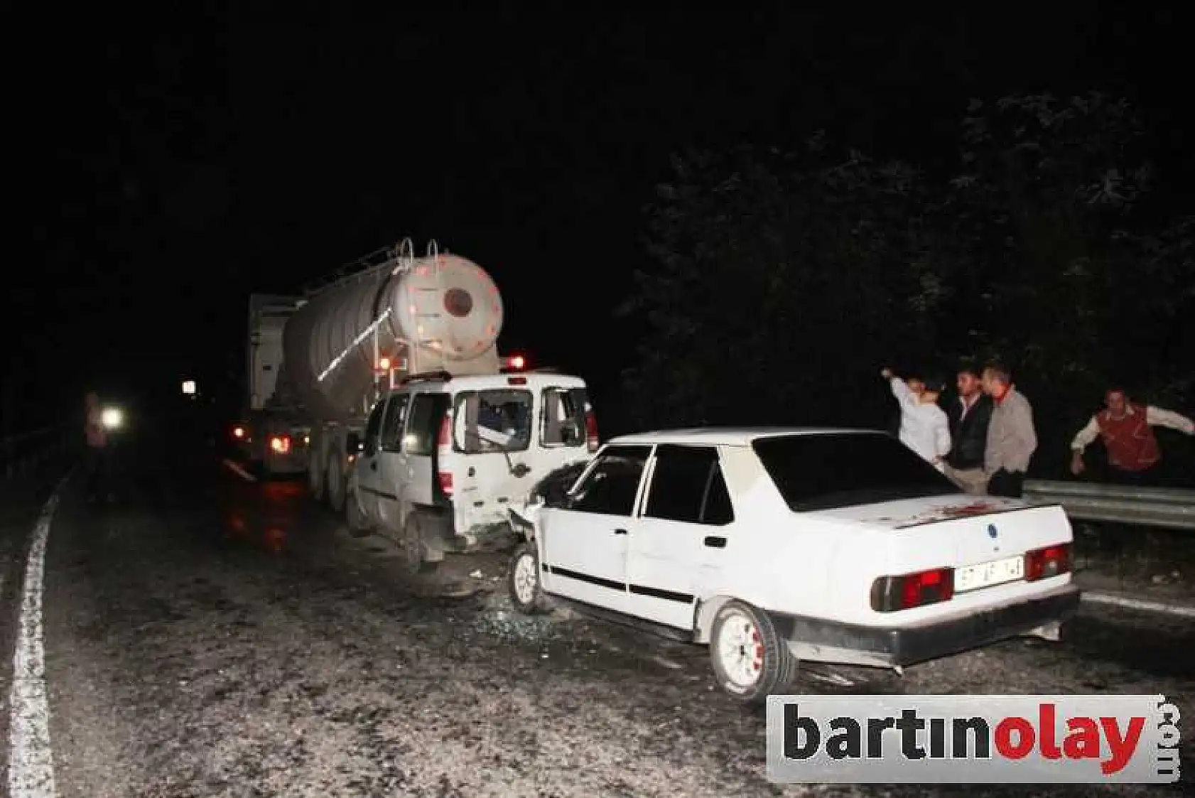 Bartın'da Zincirleme Kaza: 5 yaralı