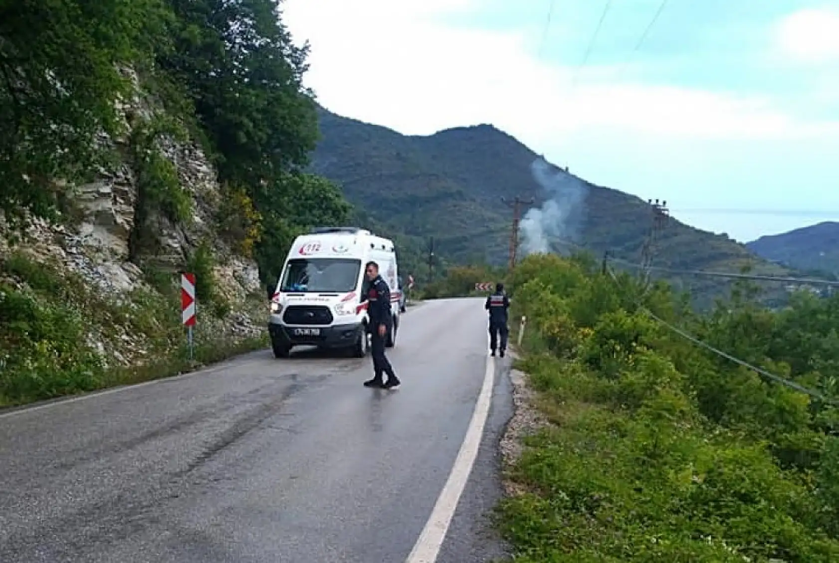 Otomobil Uçuruma yuvarlandı