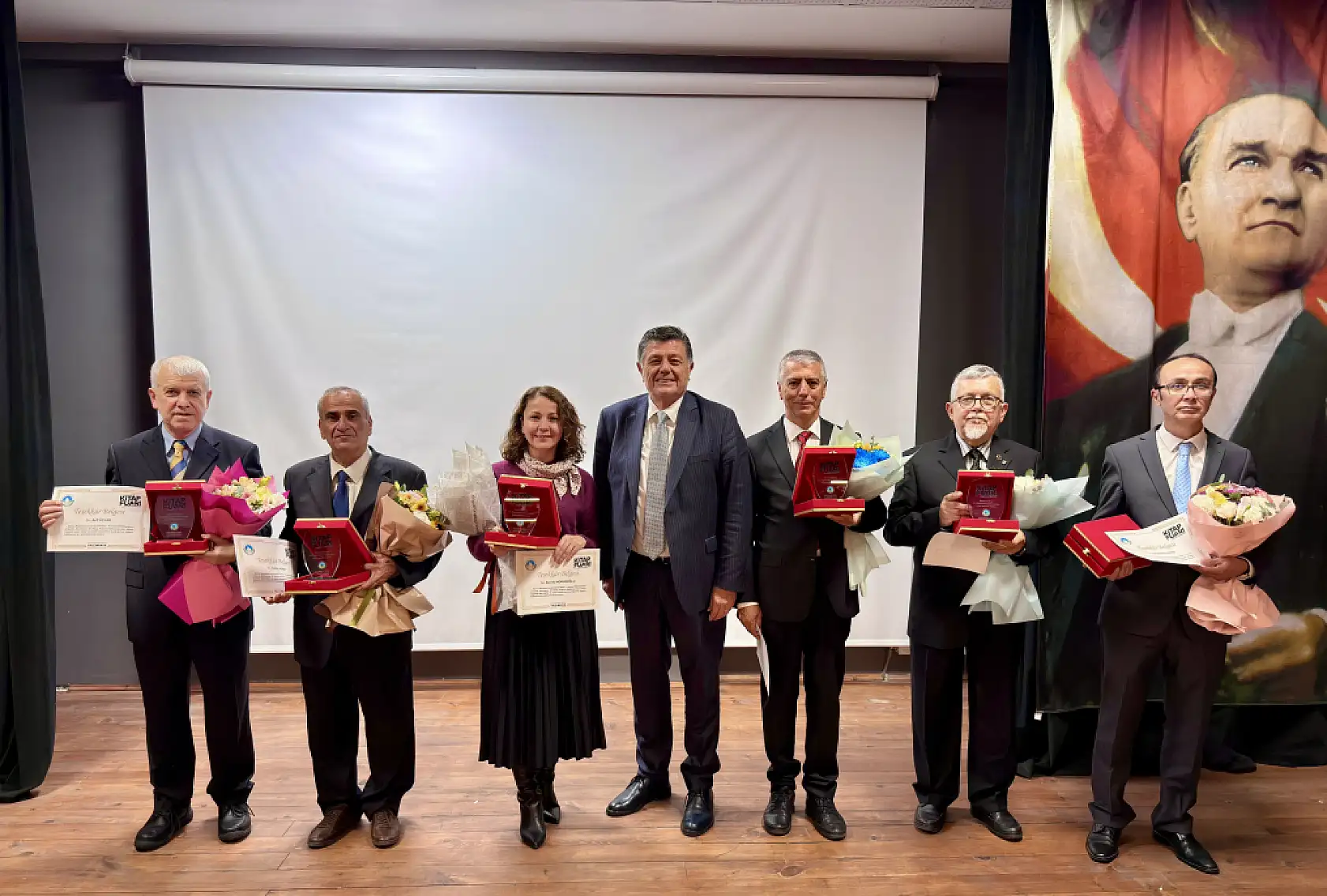 Yazı yazma helaya başın girer belaya