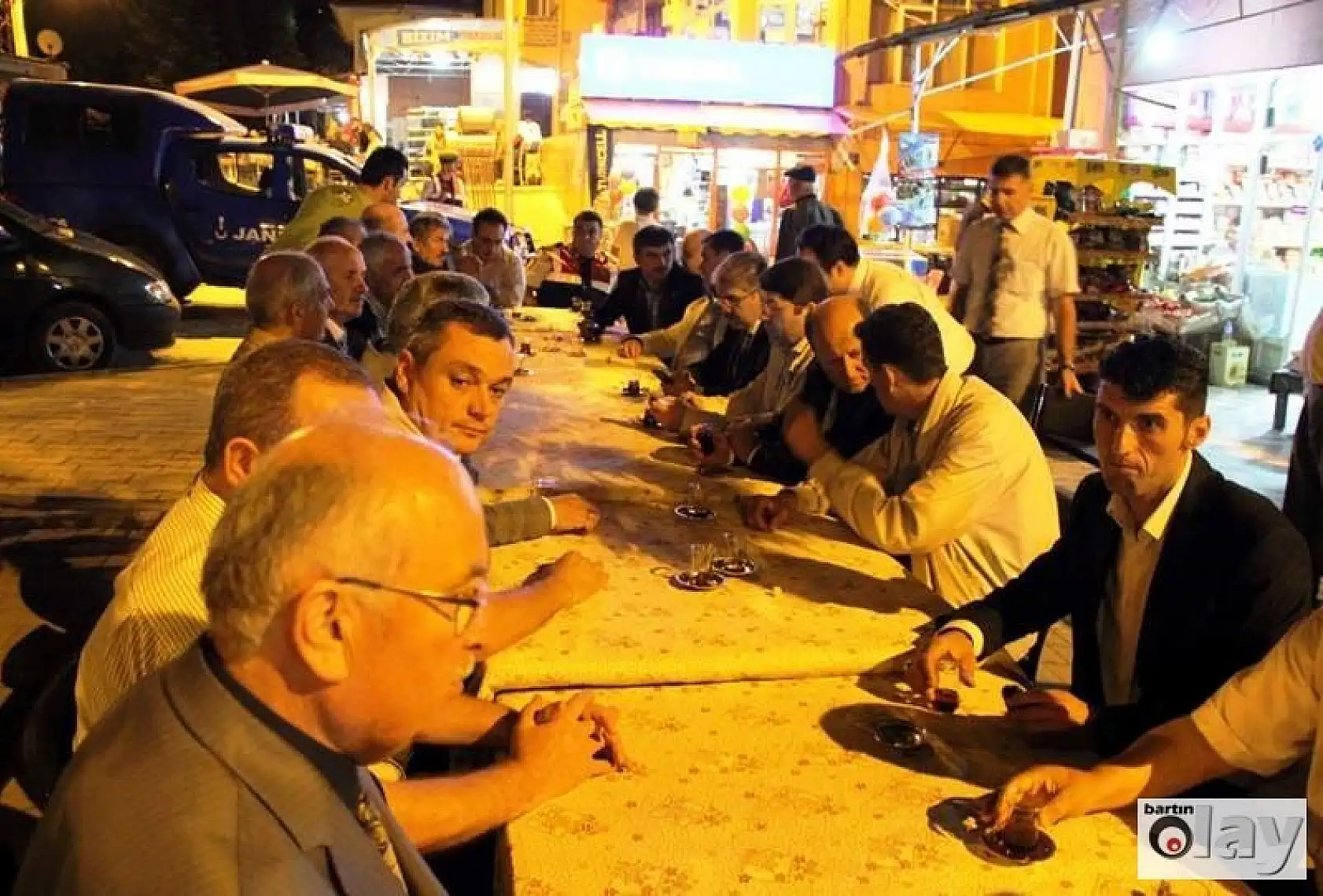 Hasankadı geleneksel iftar 