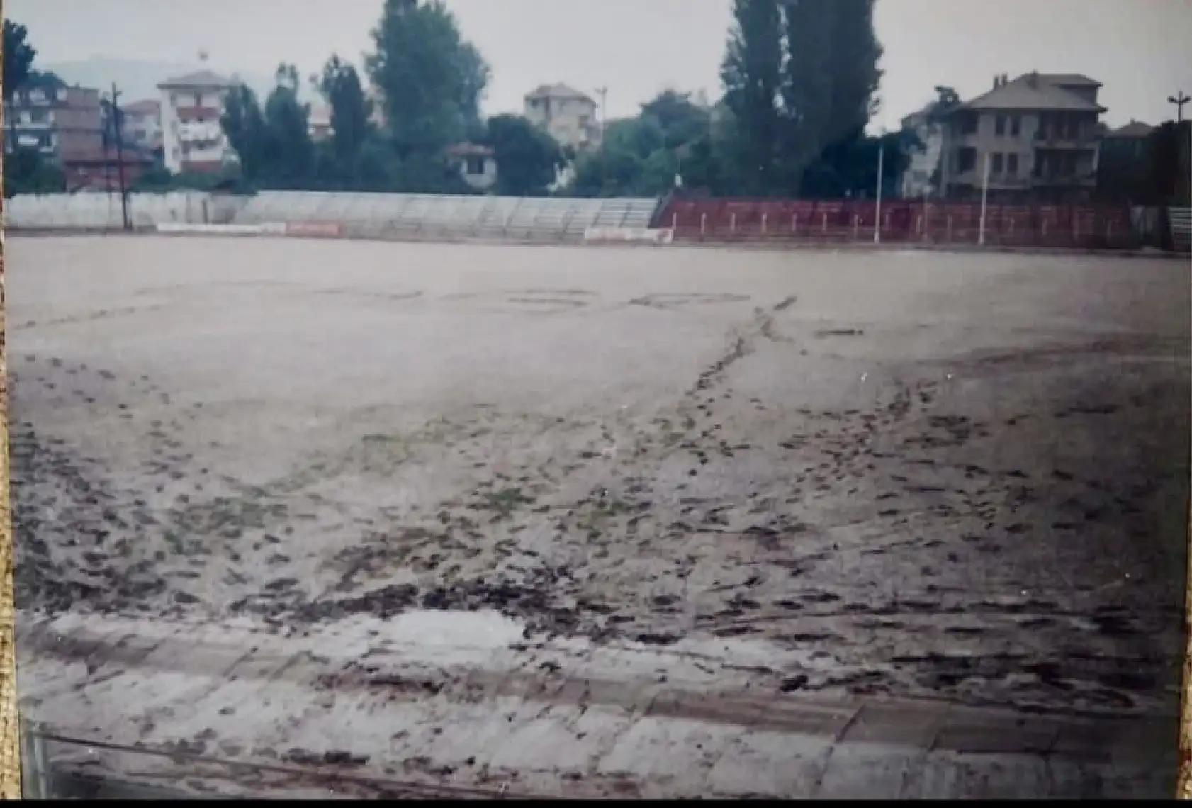 Felaketin üzerinden tam 27 yıl geçti