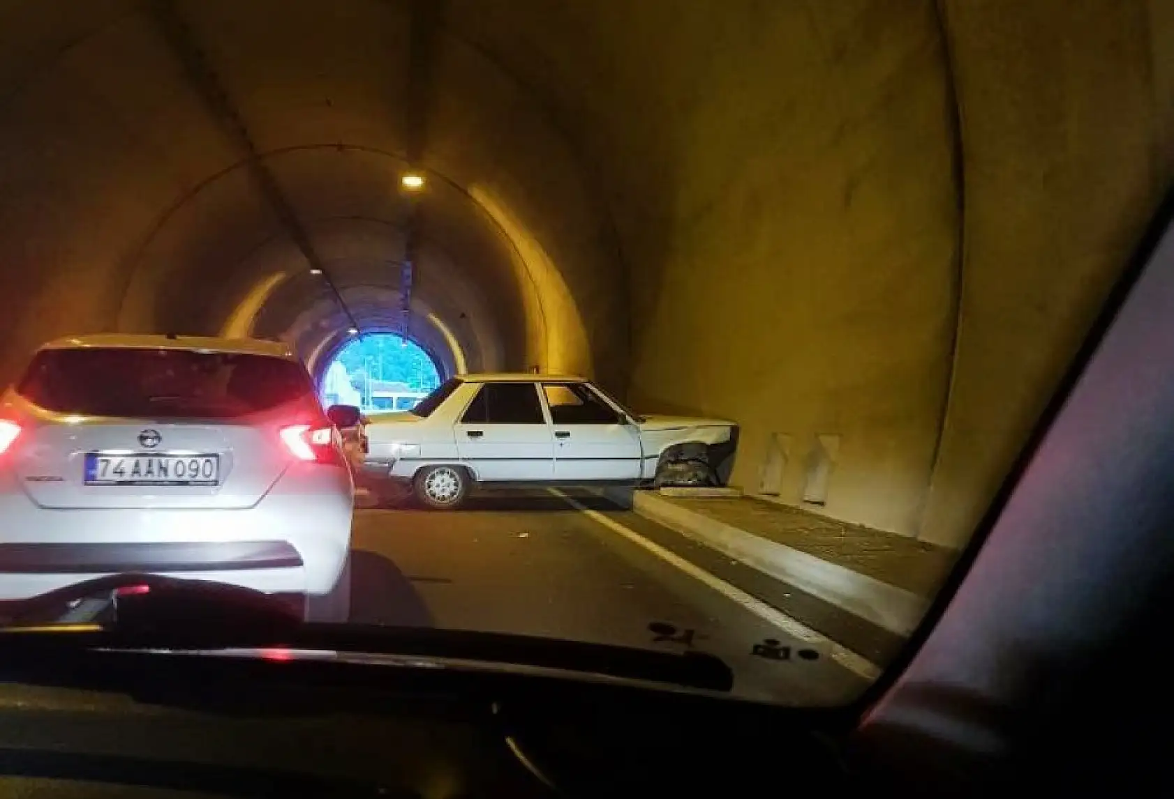 Amasra tünelinde kaza