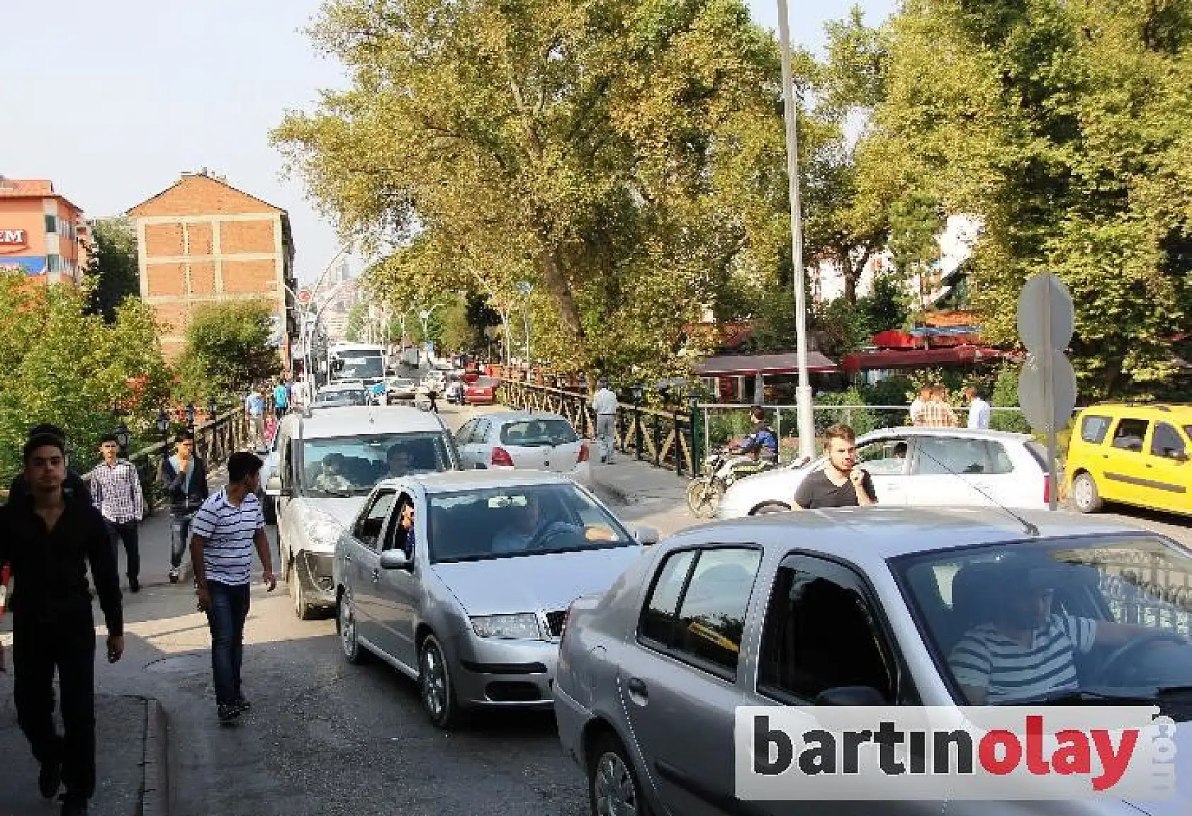 Bartın'da trafik çilesi