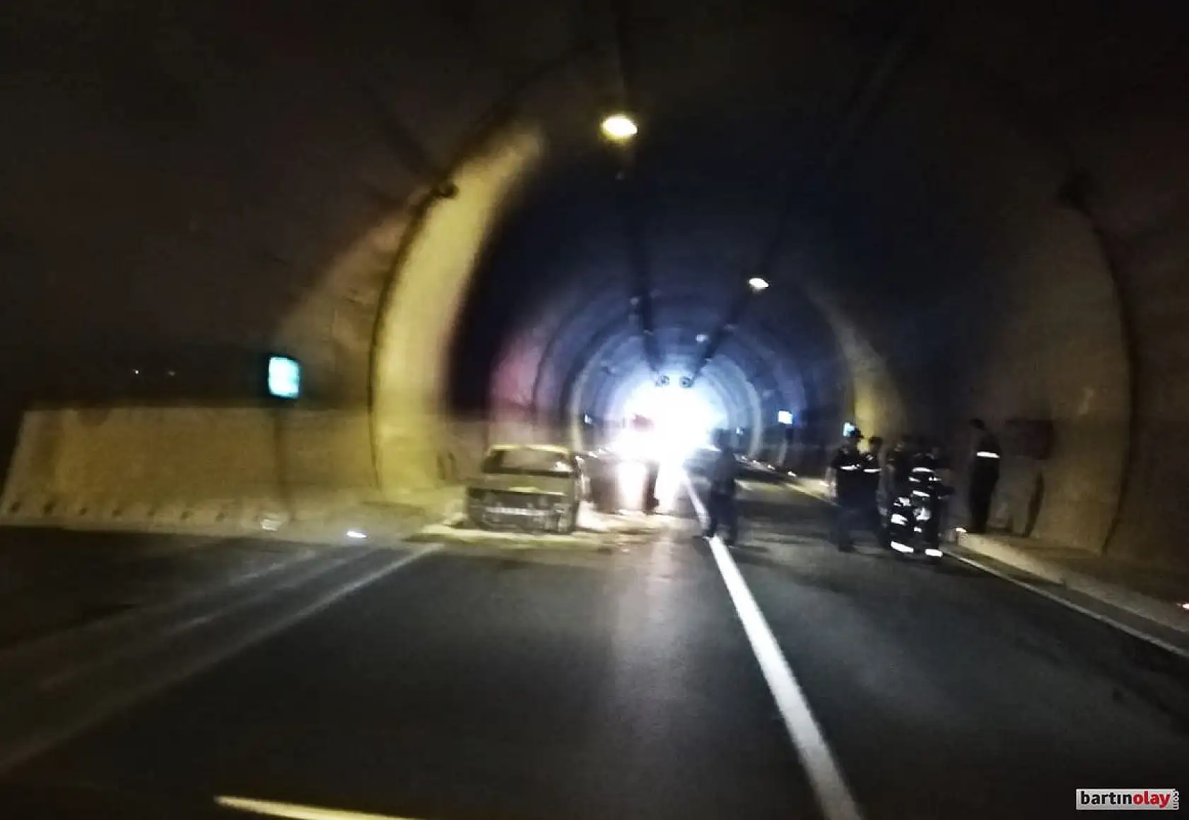 Amasra tünelinde araç yangını