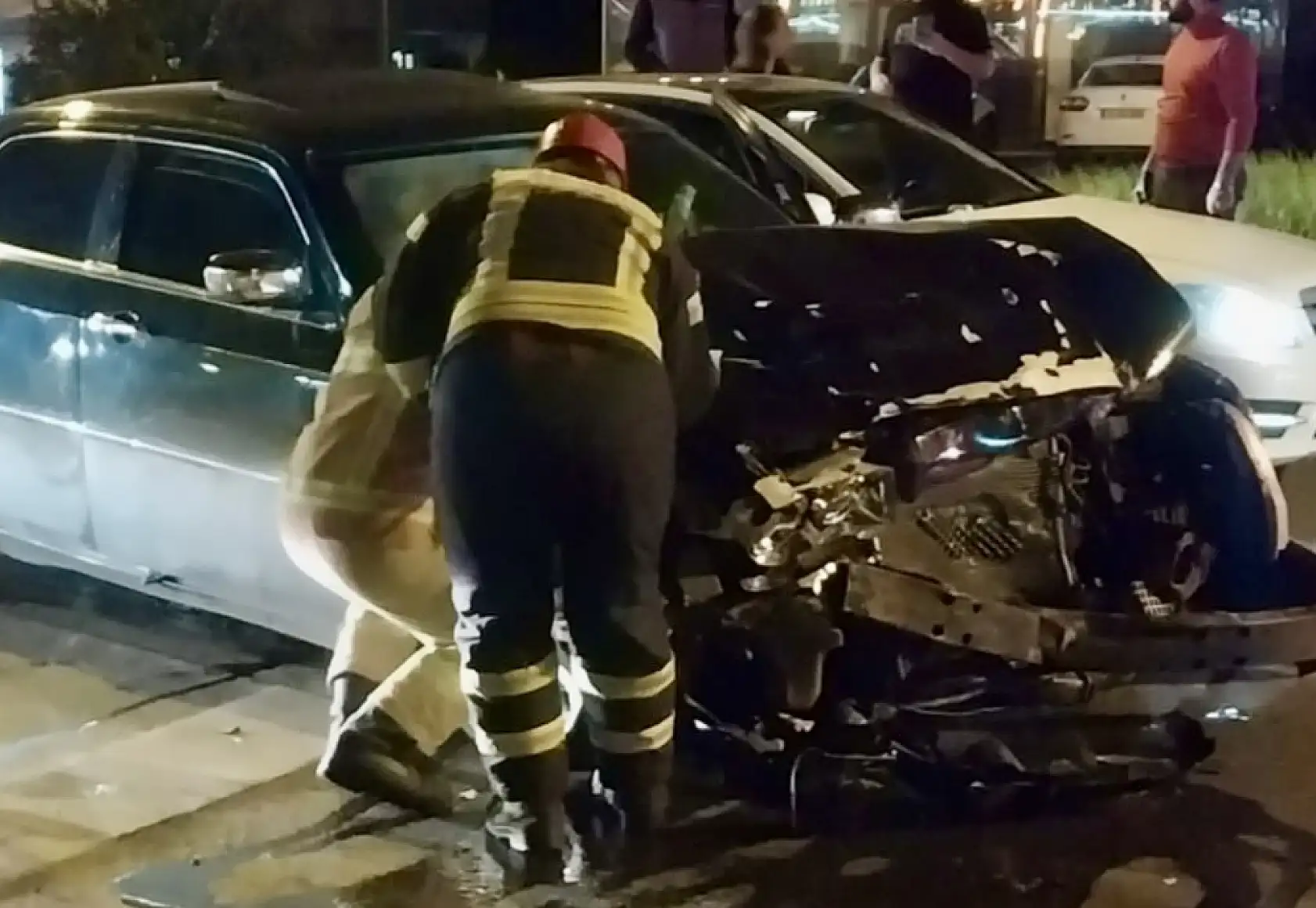 Gölbucağı kavşakta kaza