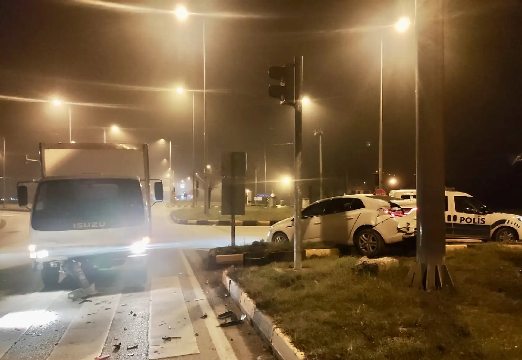 Terminal kavşağında kaza