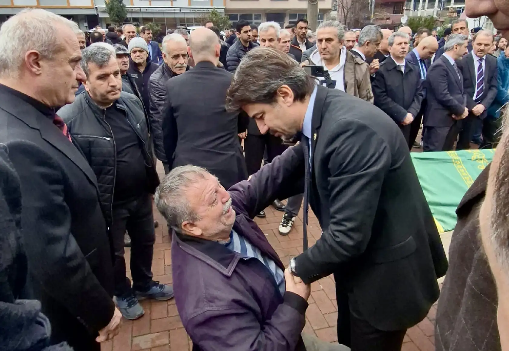 Madenciler son yolculuğuna uğurlandı