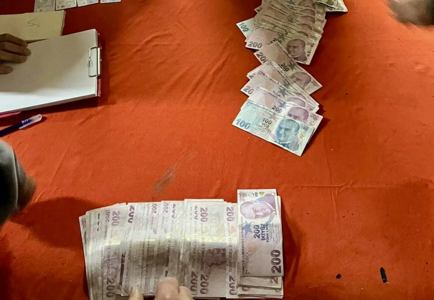 Suçüstü yakalandılar