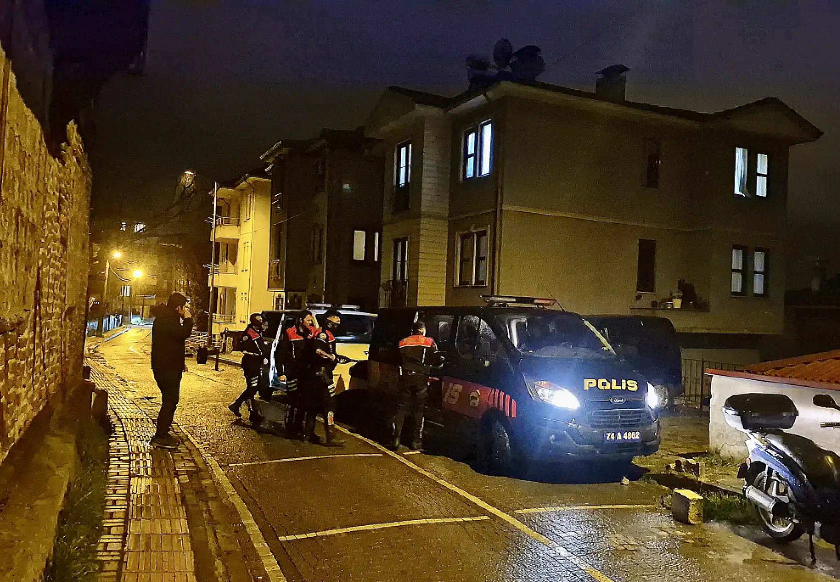 Aynı mahalleden çifte ihbar