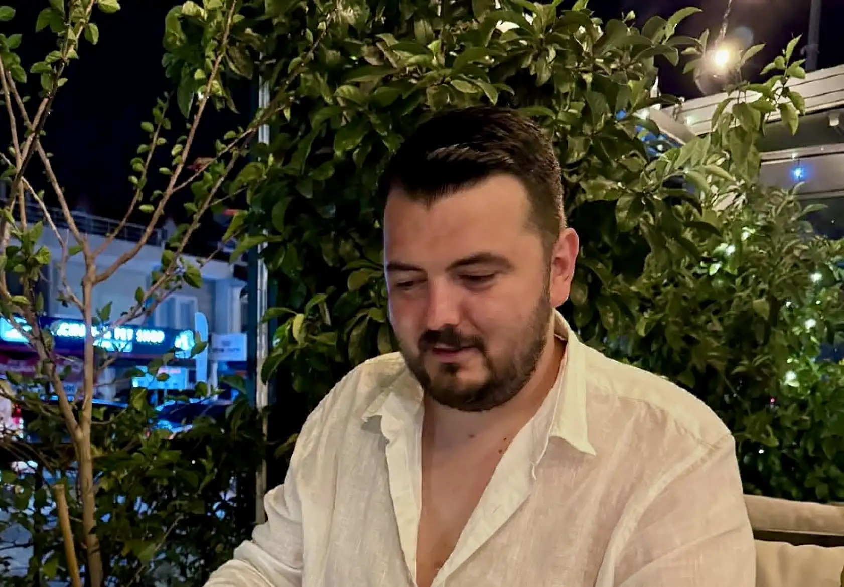 Gözyaşları içerisinde toprağa verildi